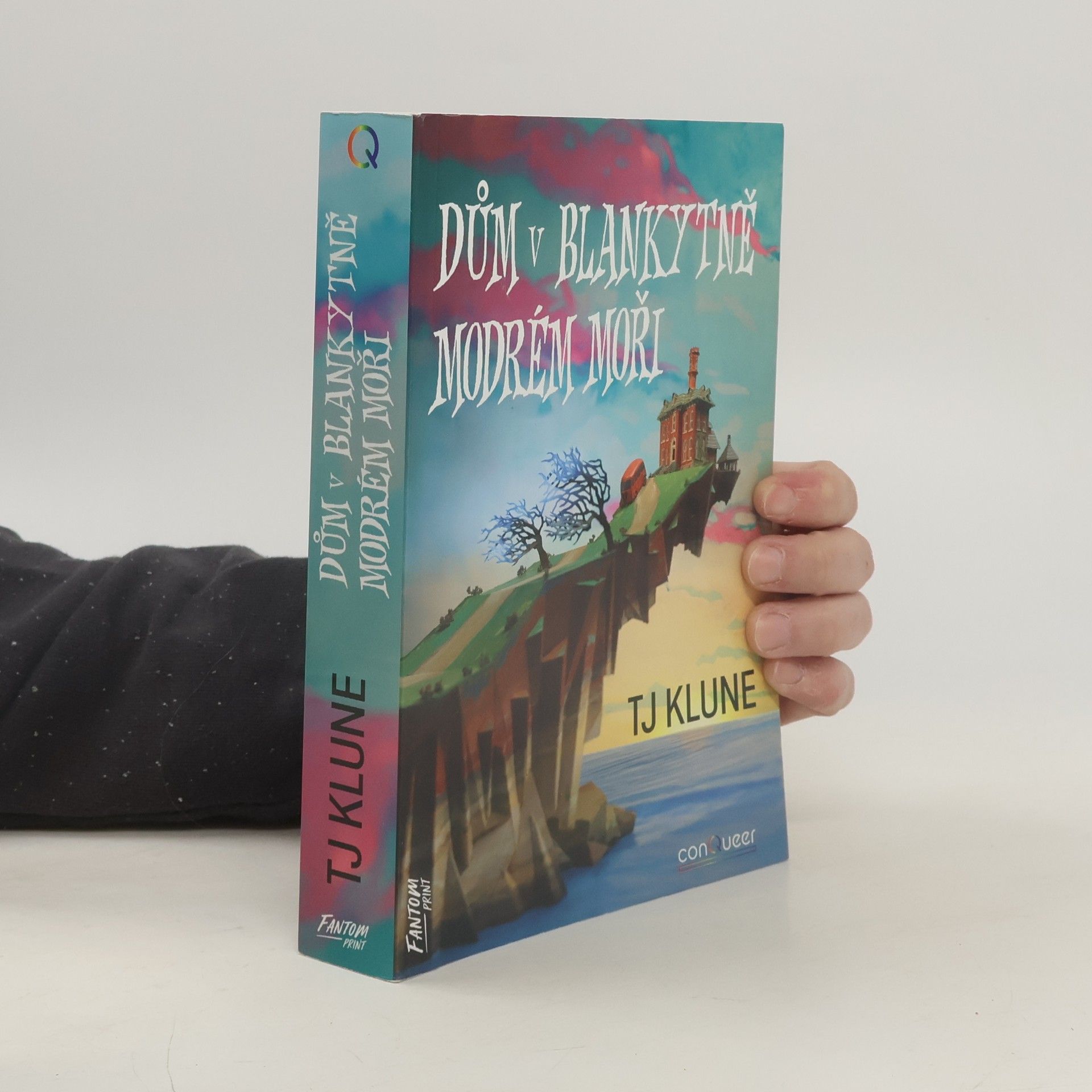 TJ Klune Dům v blankytně modrém moři