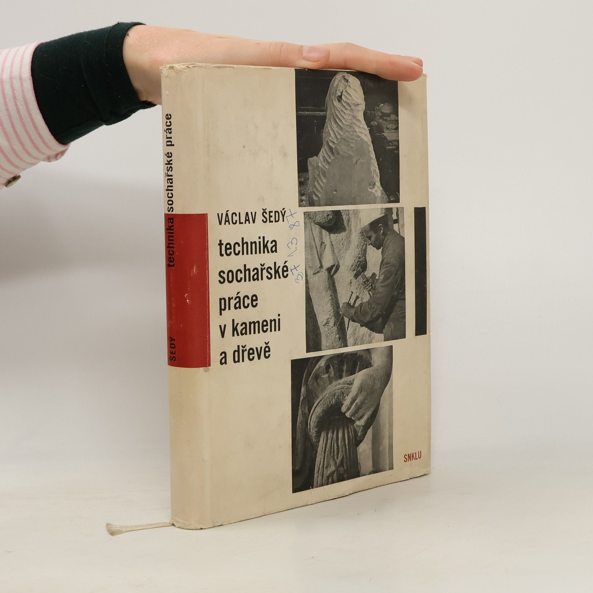 Technika sochařské práce v kameni a dřevě