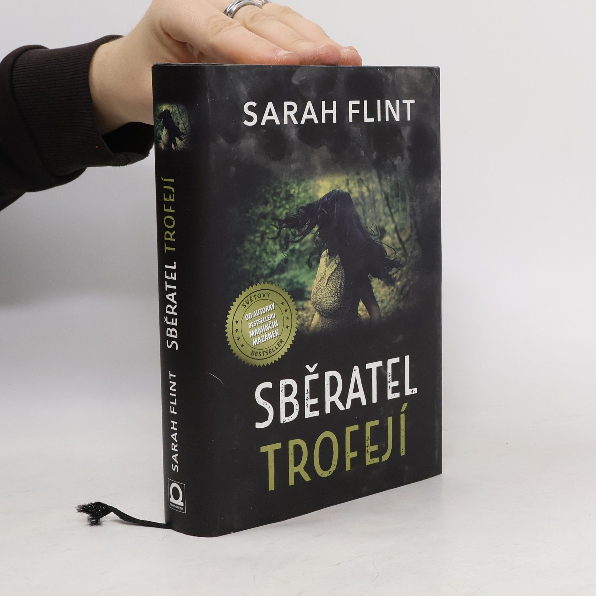 Sarah Flint Sběratel trofejí