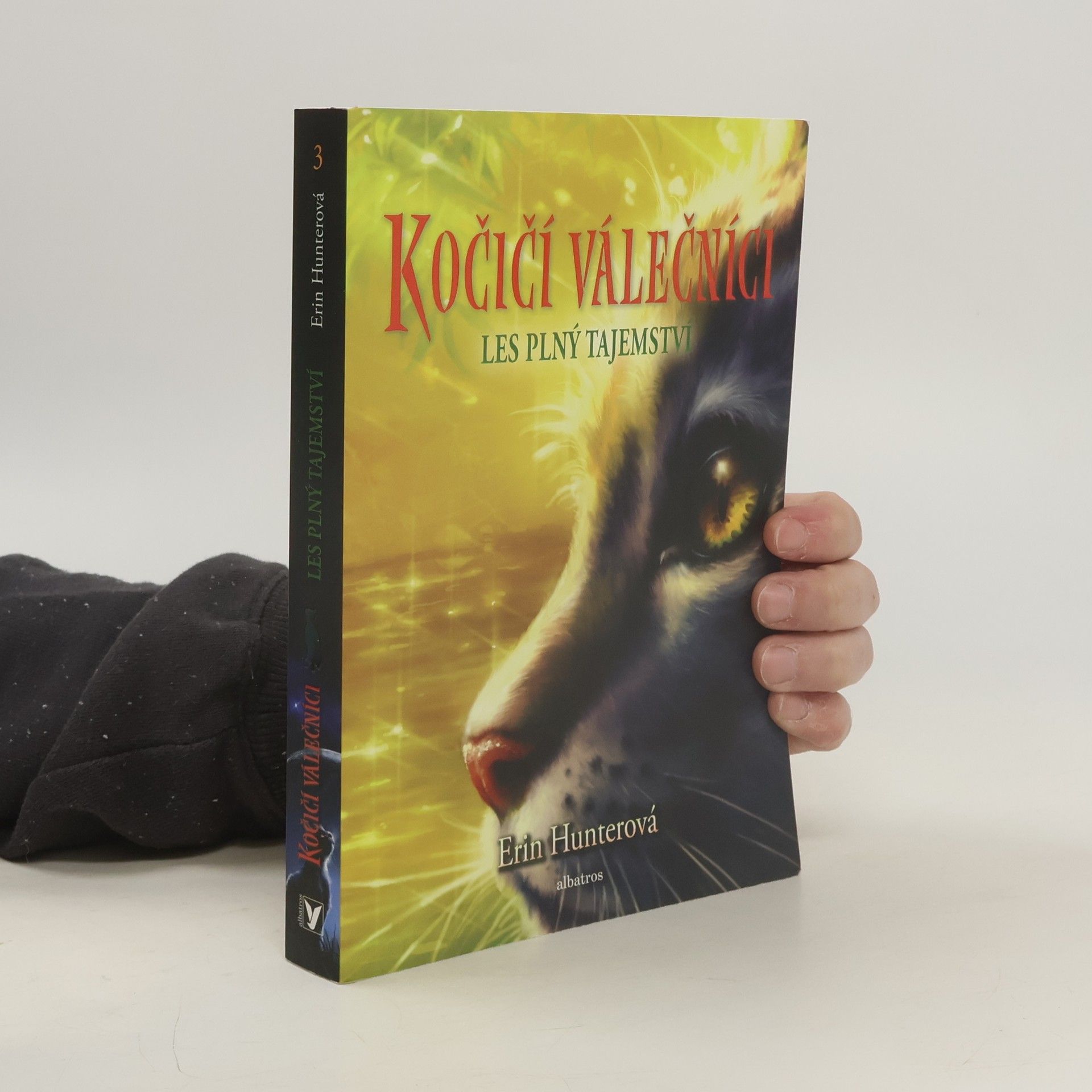 Erin Hunter Les plný tajemství. Kočičí válečníci