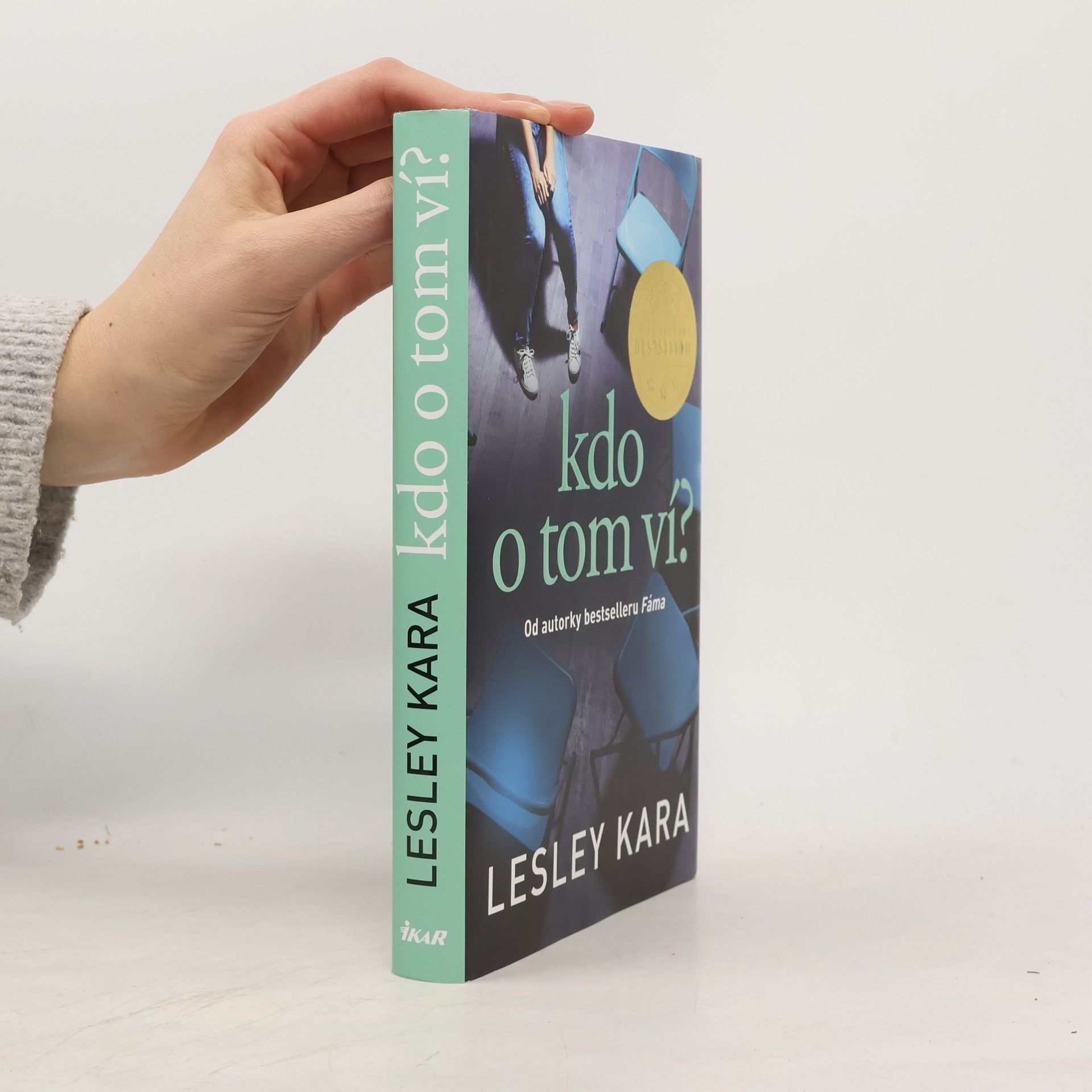 Lesley Kara Kdo o tom ví?