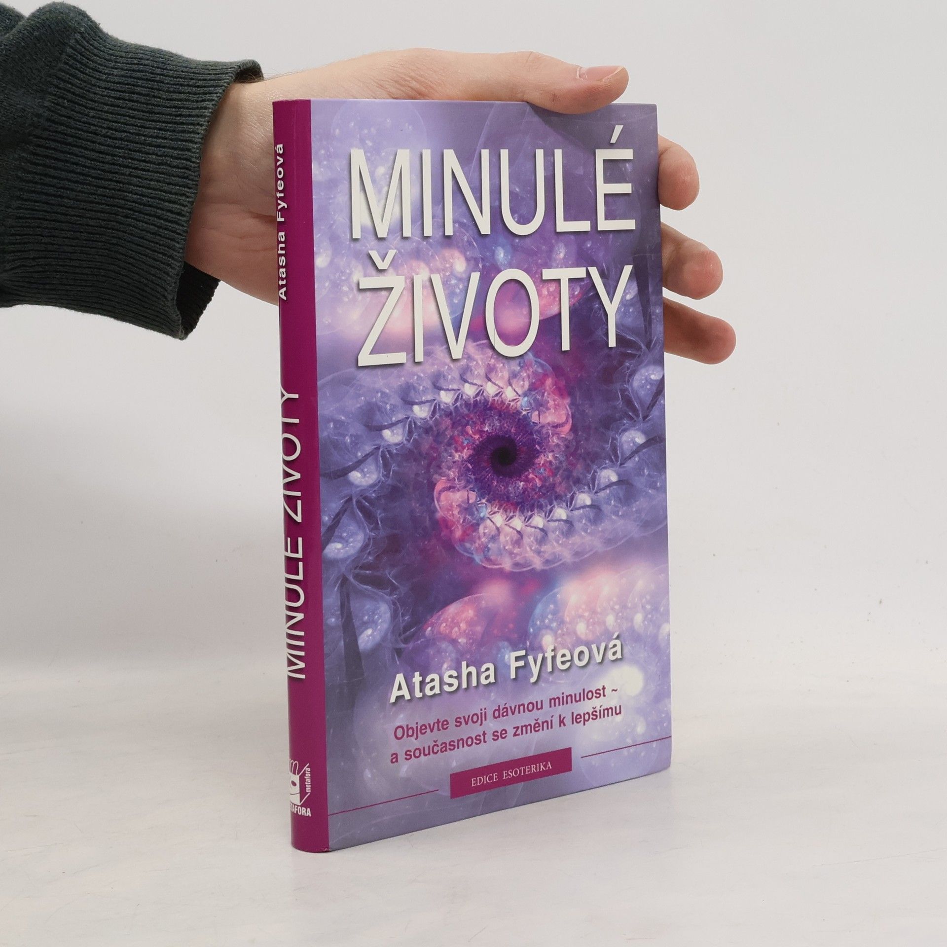 Atasha Fyfe Minulé životy