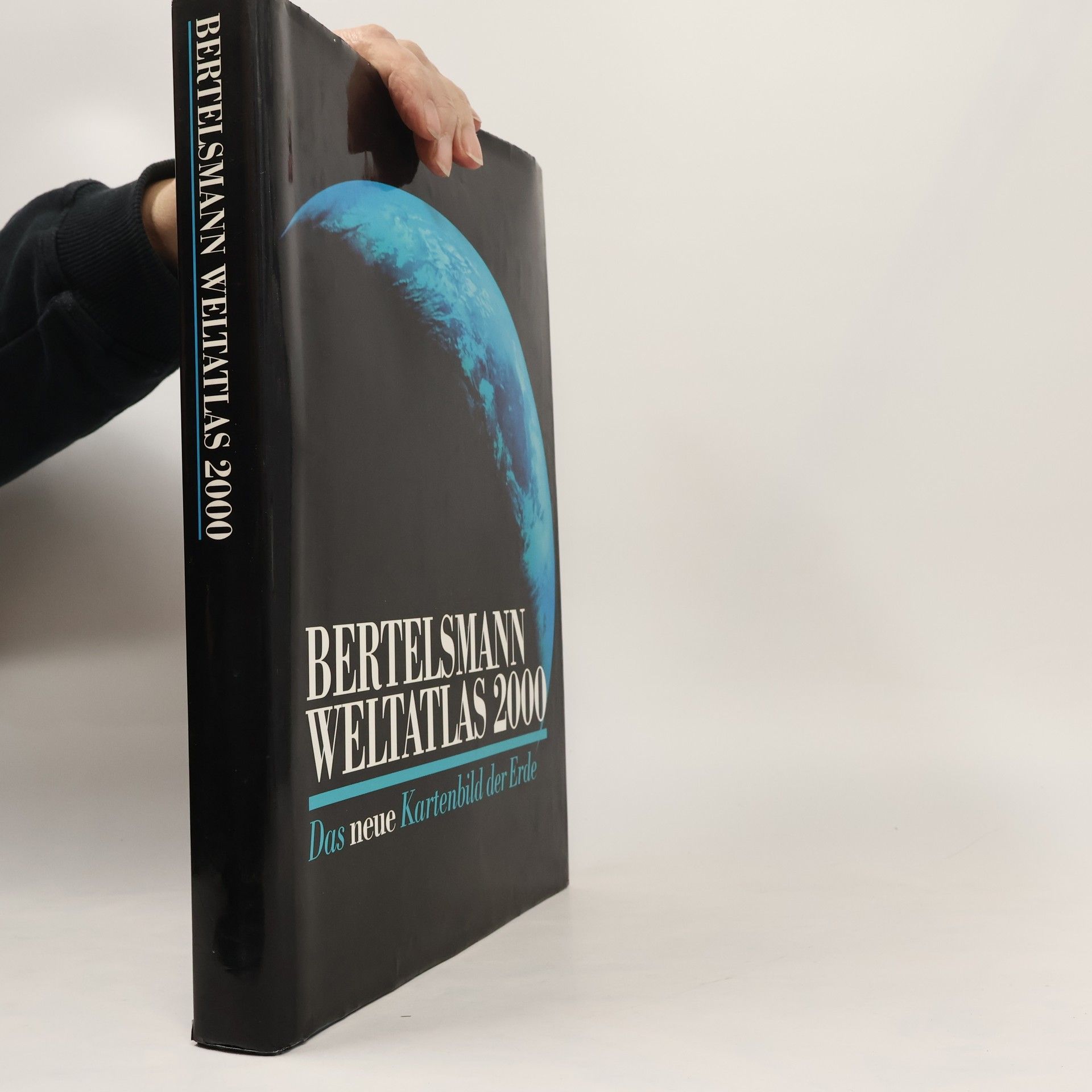Bertelsmann Weltatlas 2000. Das neue Kartenbild der Erde