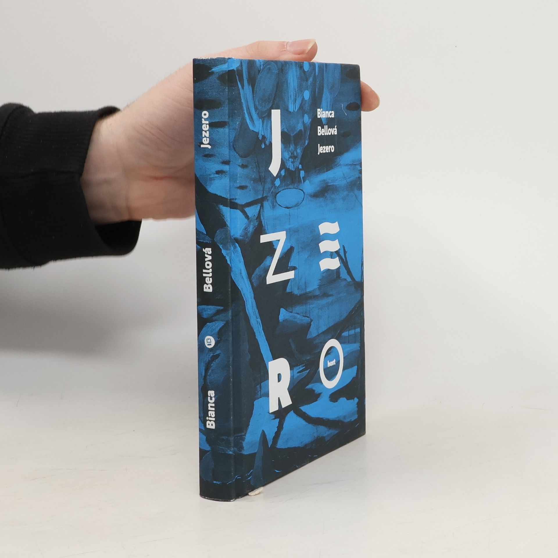 Bianca Bellová Jezero