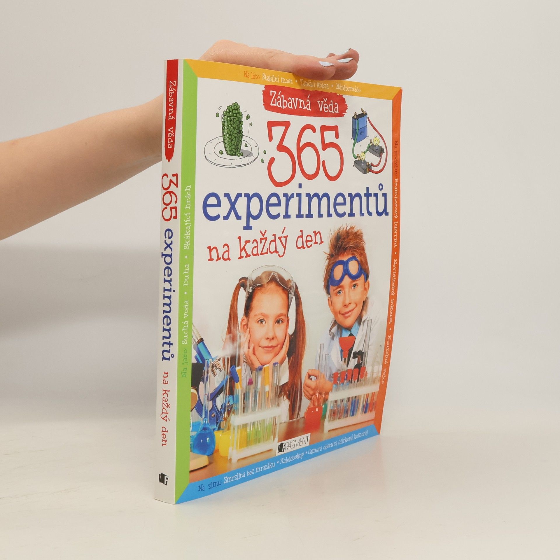 Various authors 365 experimentů na každý den