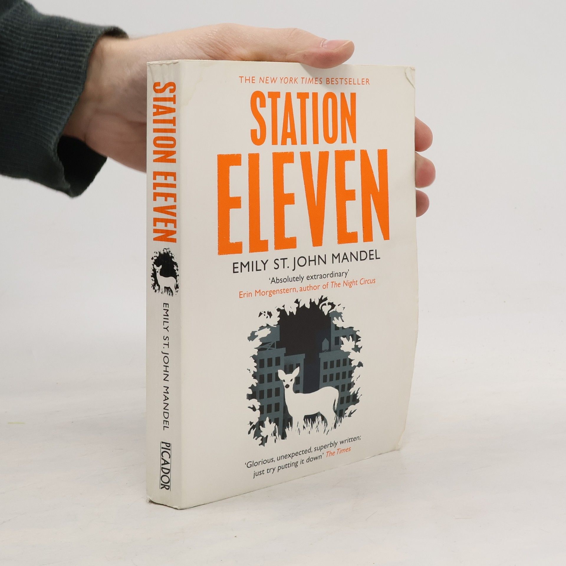 Emily St. John Mandel Station eleven
