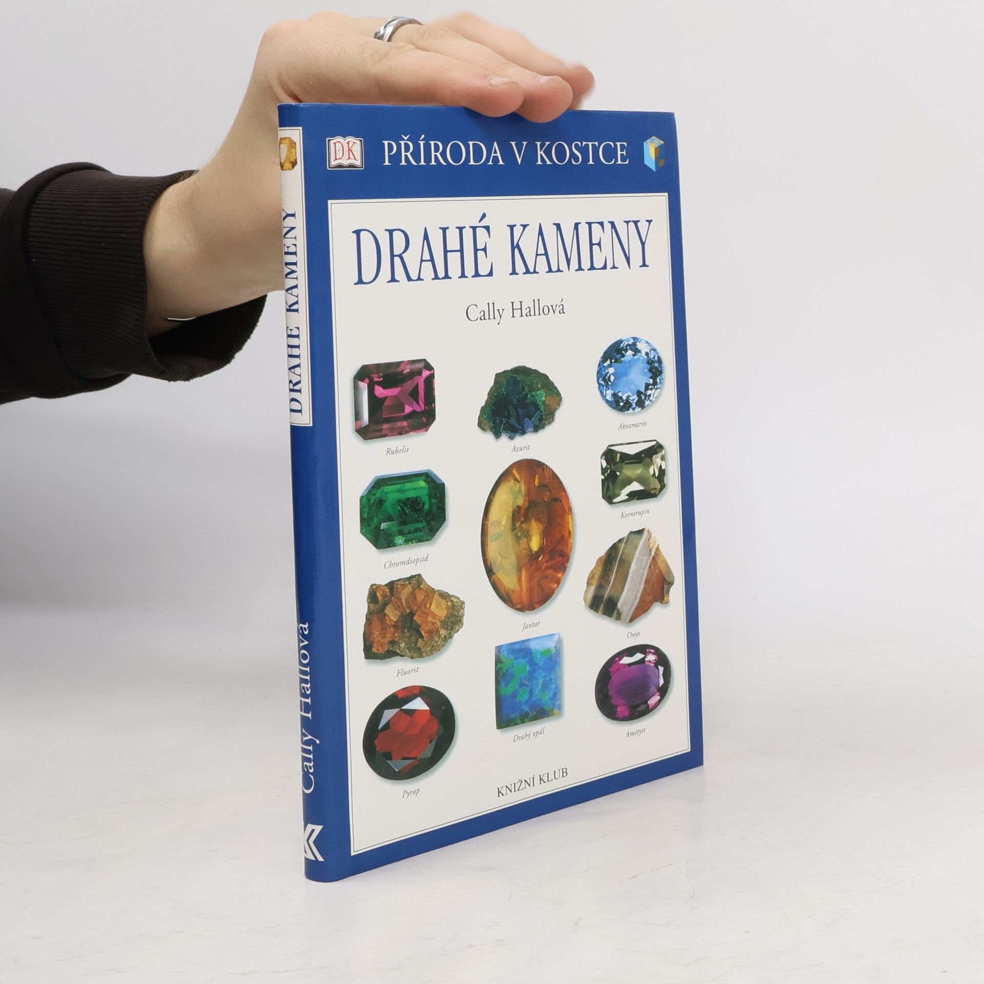 Cally Hall Drahé kameny