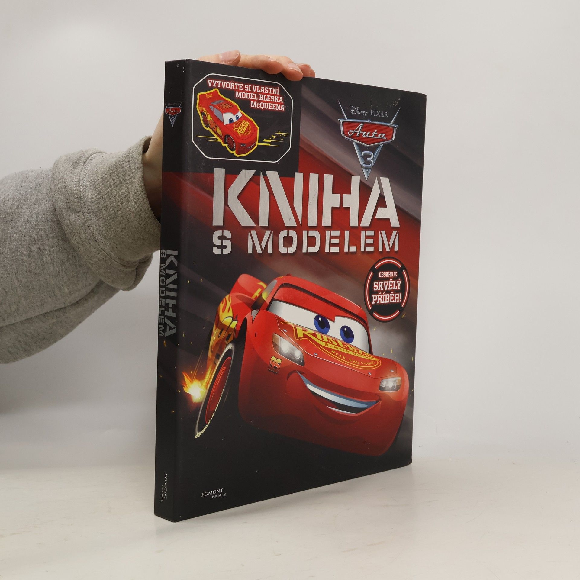 Kolektiv autorů Auta 3. Férový závodník. Kniha s modelem