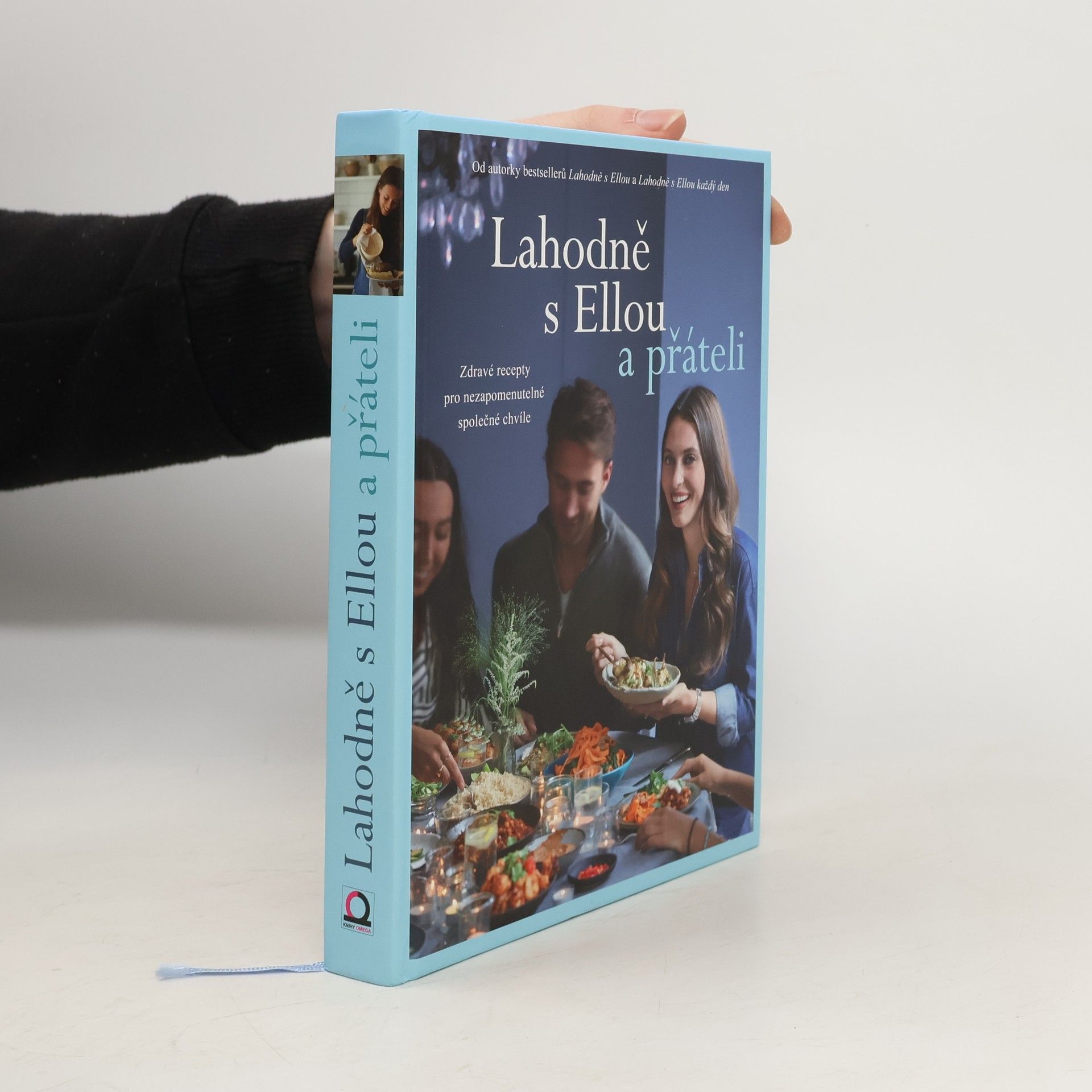 Ella Mills Lahodně s Ellou a přáteli