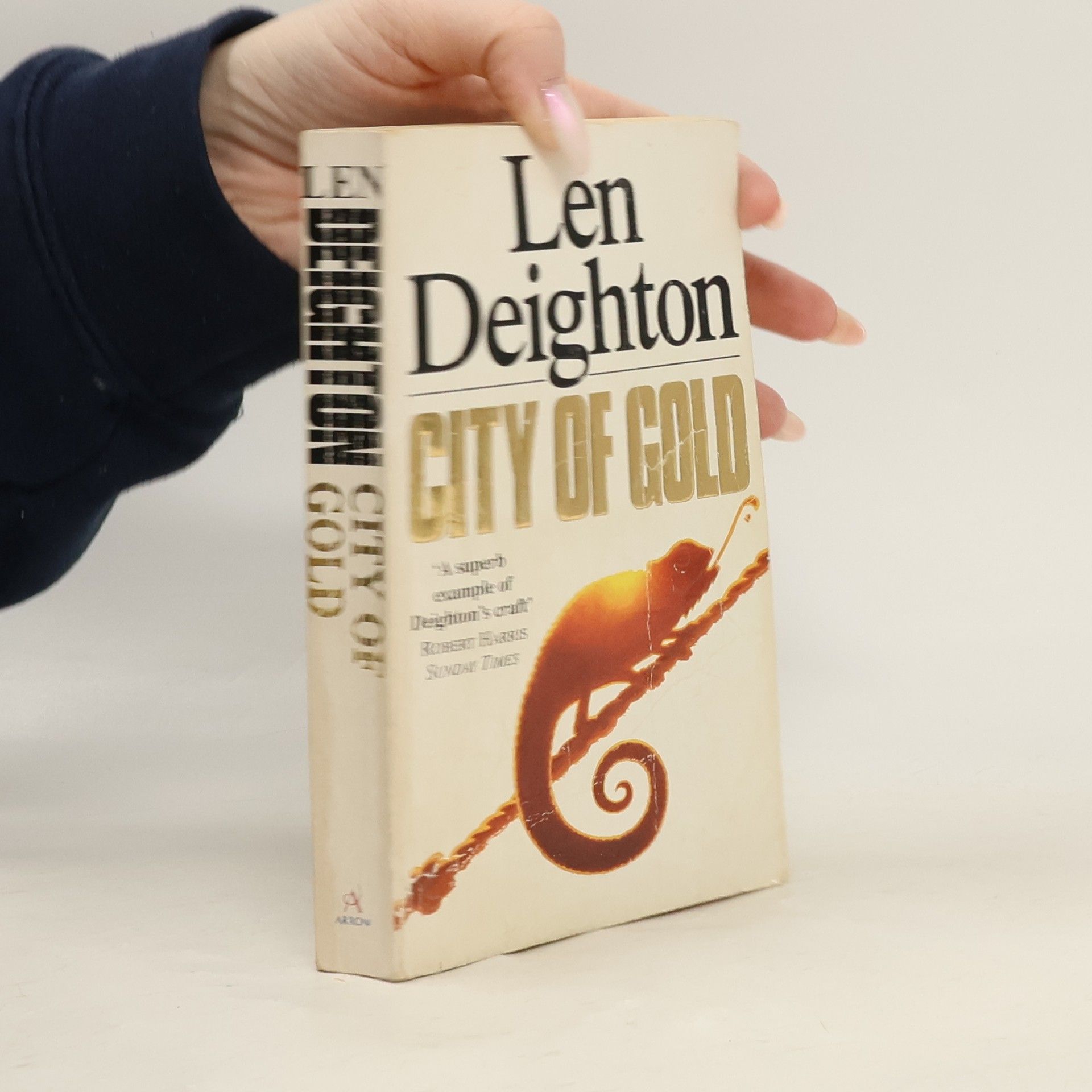 Len Deighton City of gold