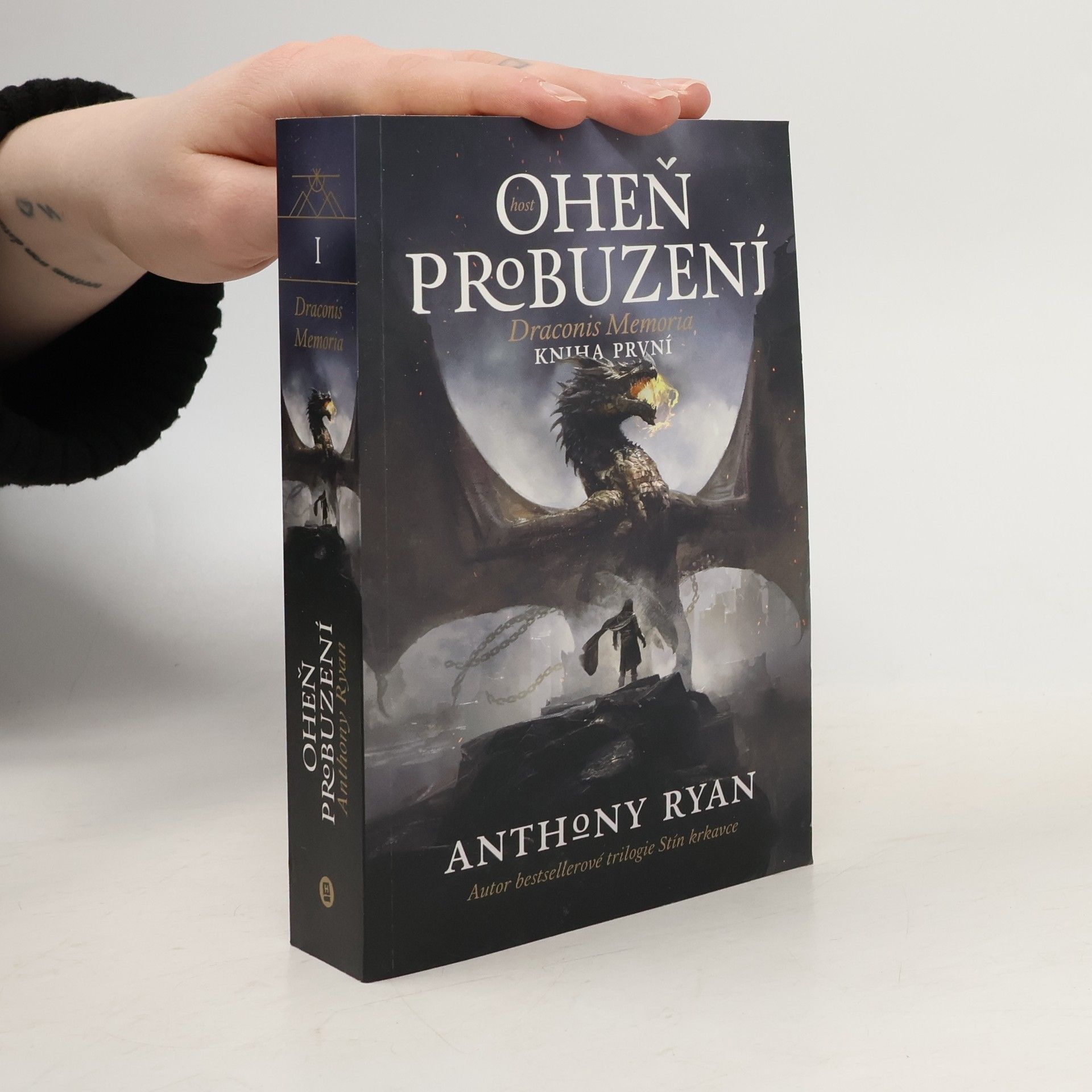 Anthony Ryan Oheň probuzení