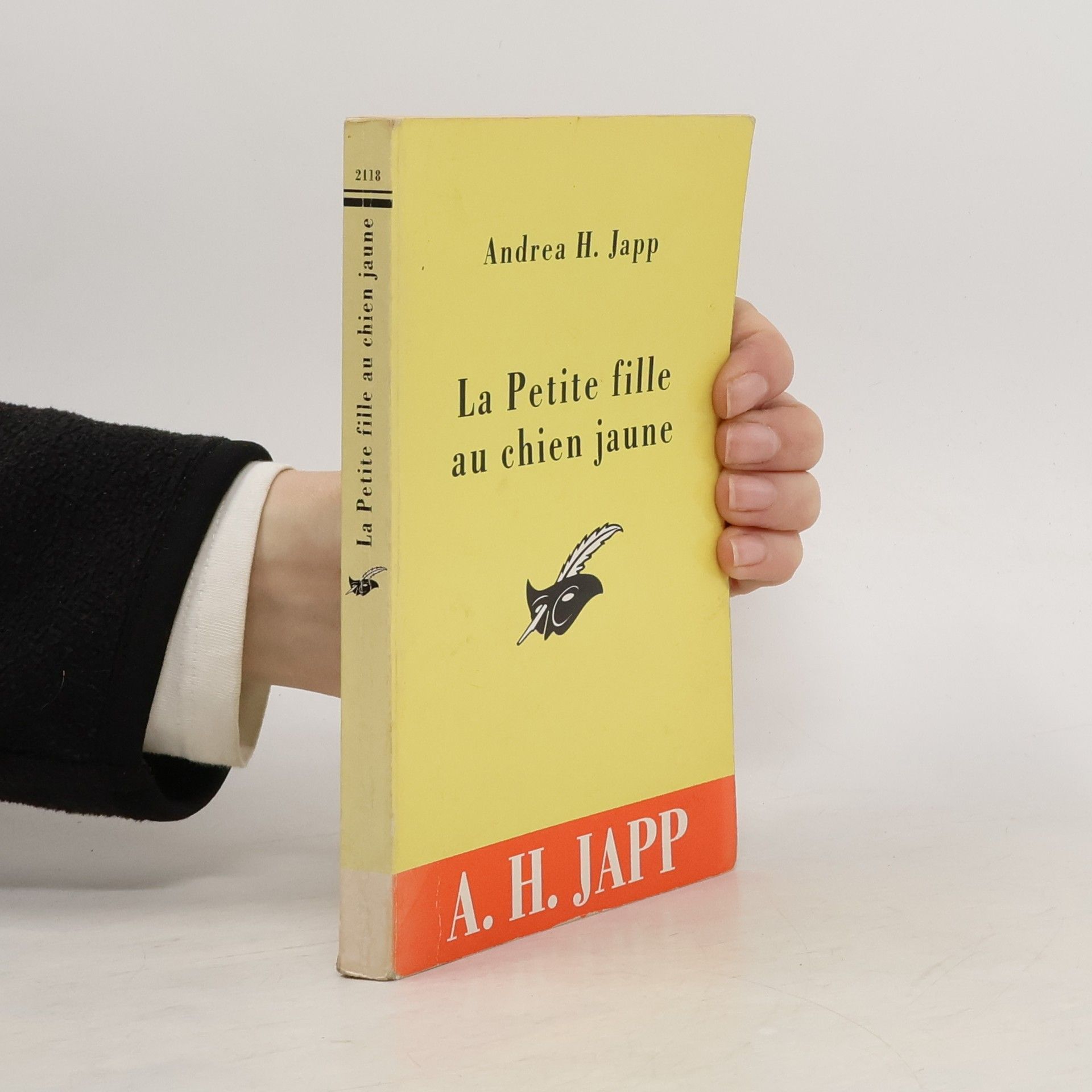 Andrea H. Japp La Petite Fille au chien jaune