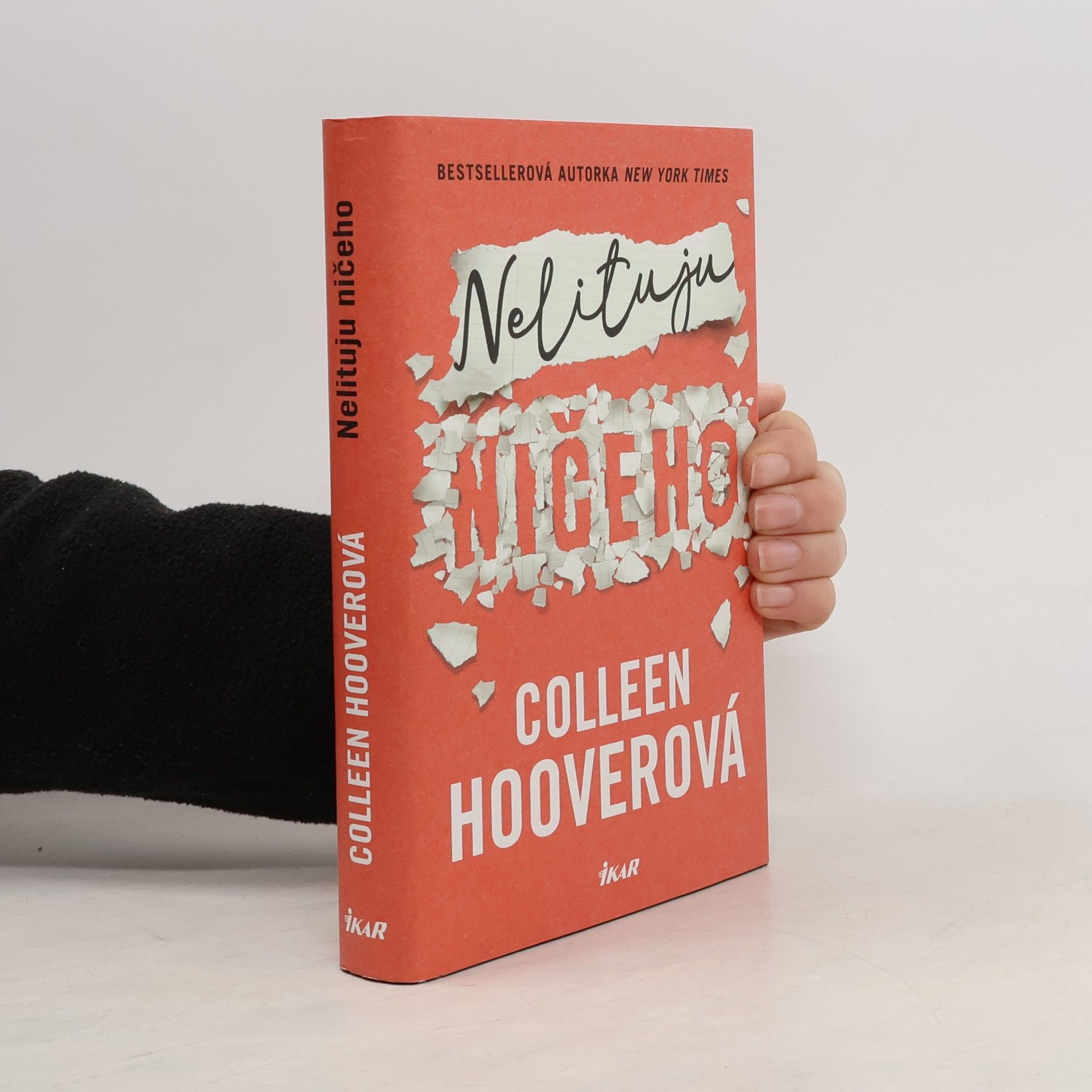 Colleen Hoover Nelituju ničeho