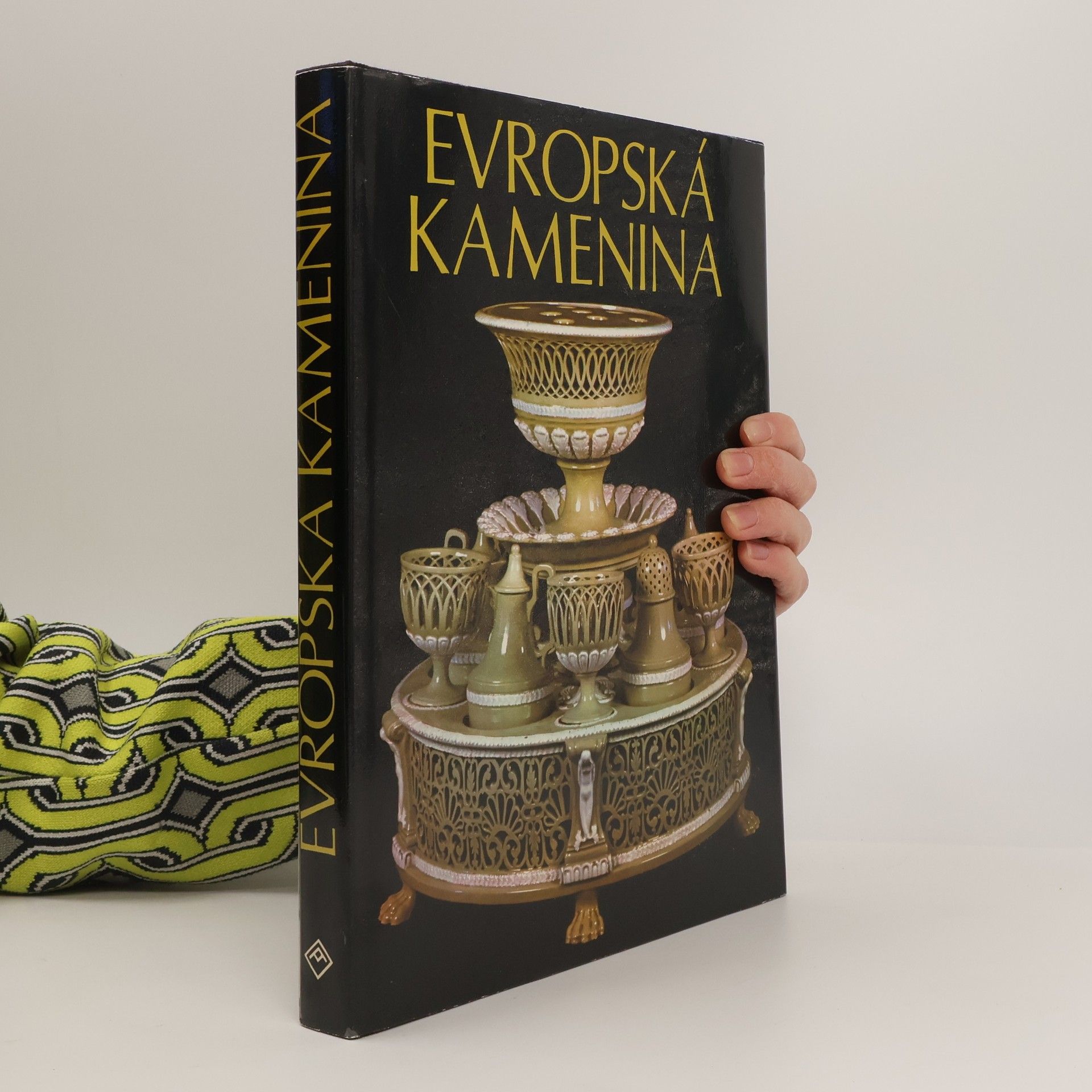 Jana Kybalová Evropská kamenina