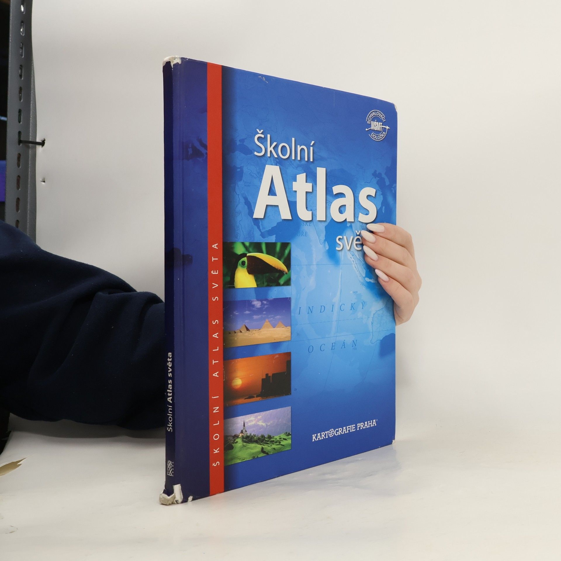 Various authors Školní atlas světa