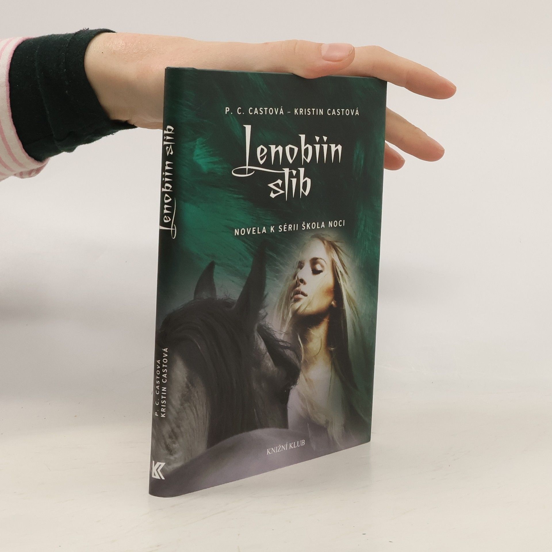 Phyllis Christine Cast Lenobiin slib. Škola noci 2