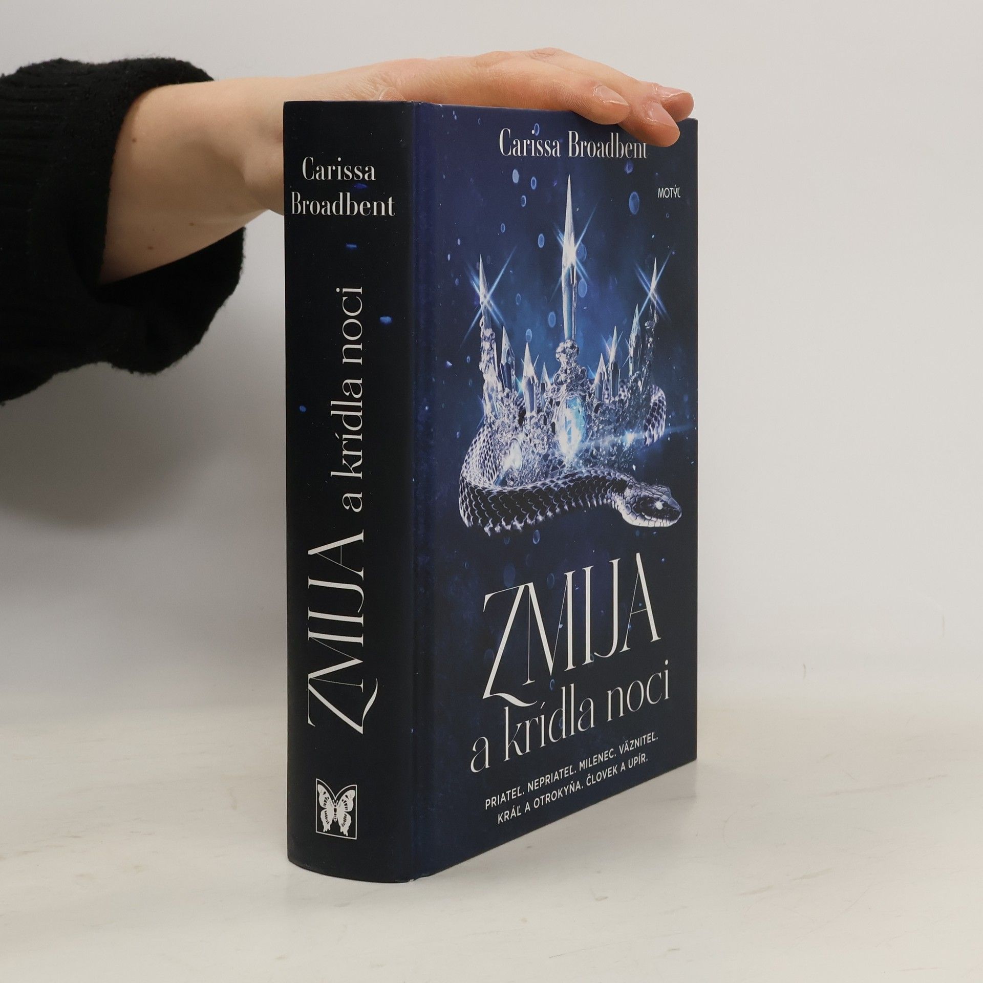 Carissa Broadbent Zmija a krídla noci
