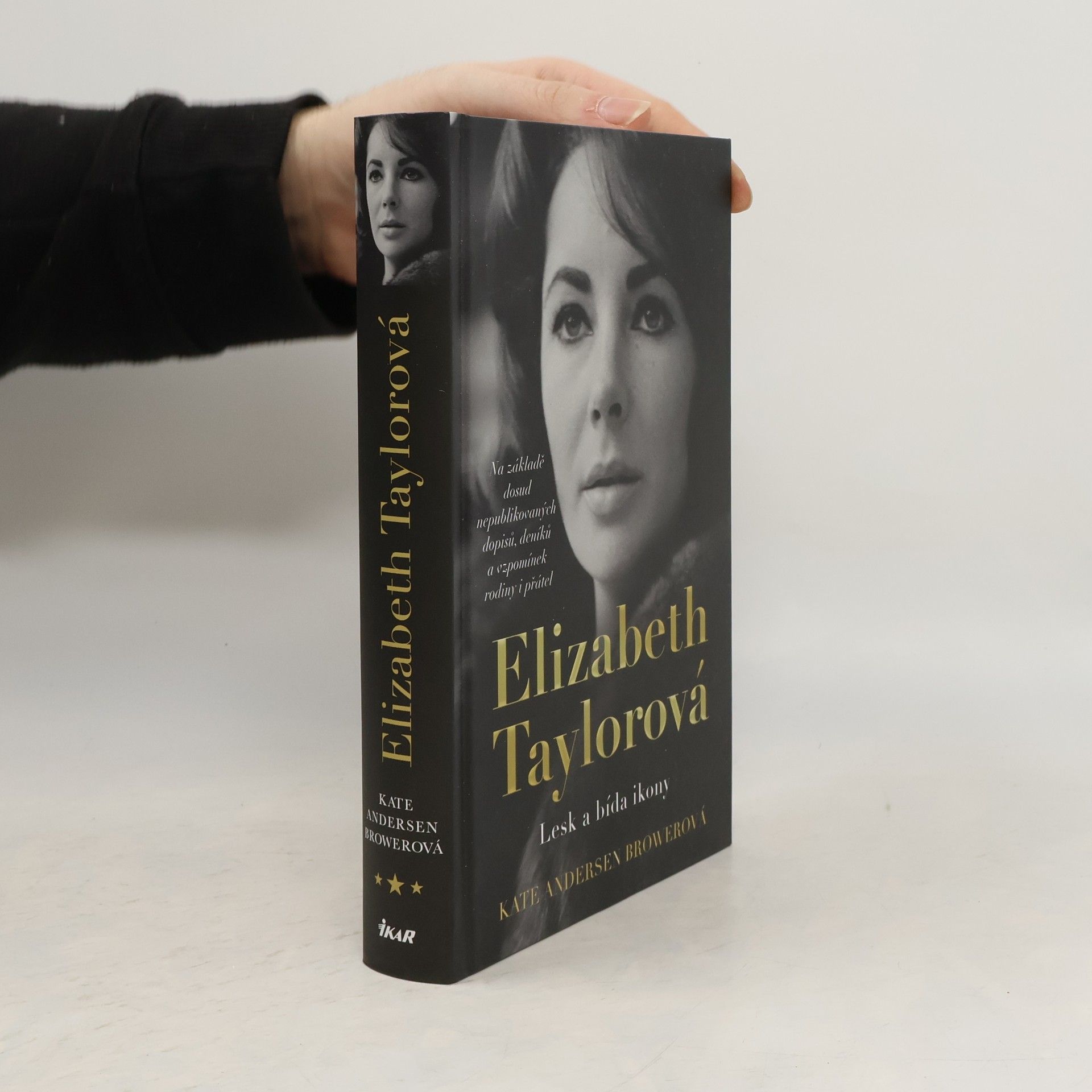 Kate Andersen Brower Elizabeth Taylorová