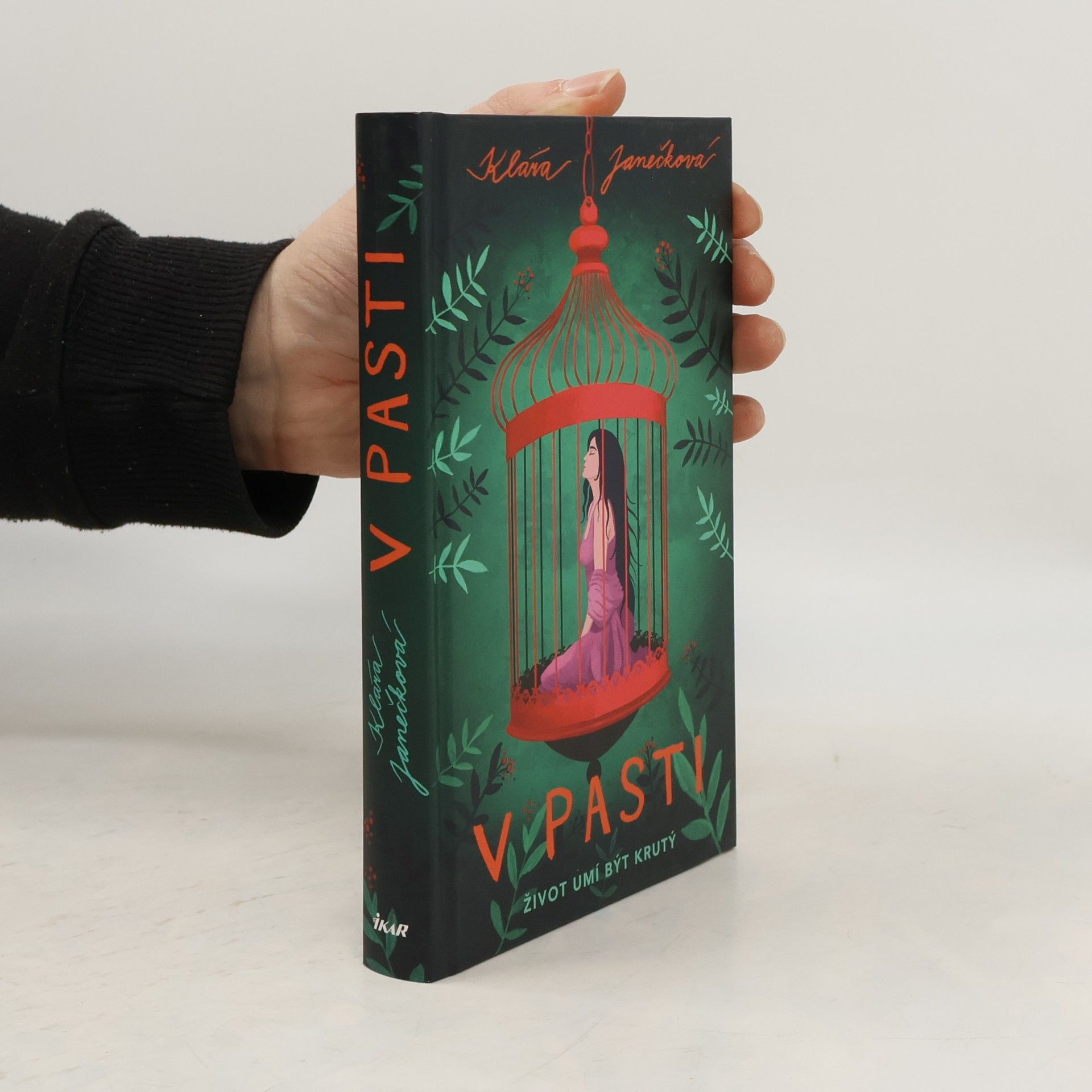 Klára Janečková V pasti