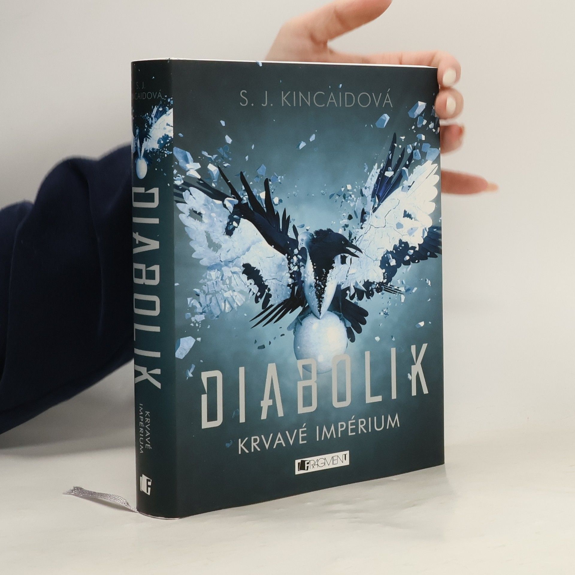 S.J. Kincaid Krvavé impérium. Diabolik