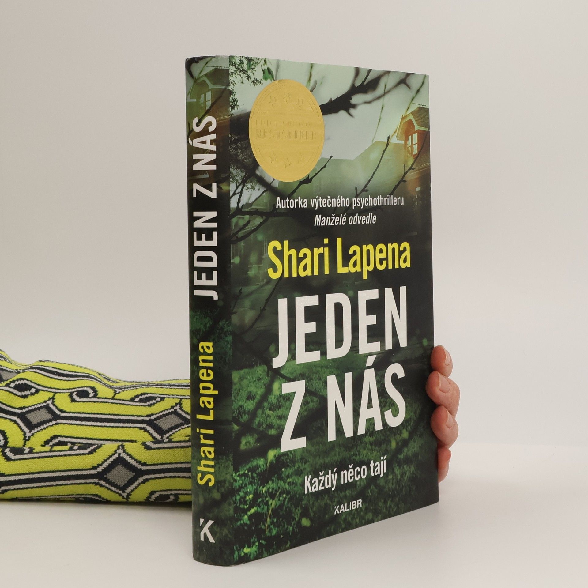 Shari Lapena Jeden z nás