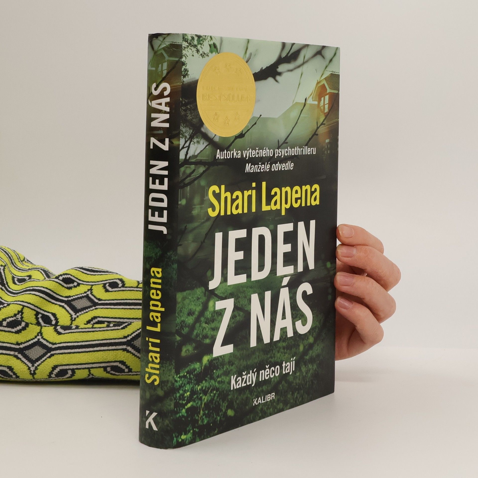 Shari Lapena Jeden z nás