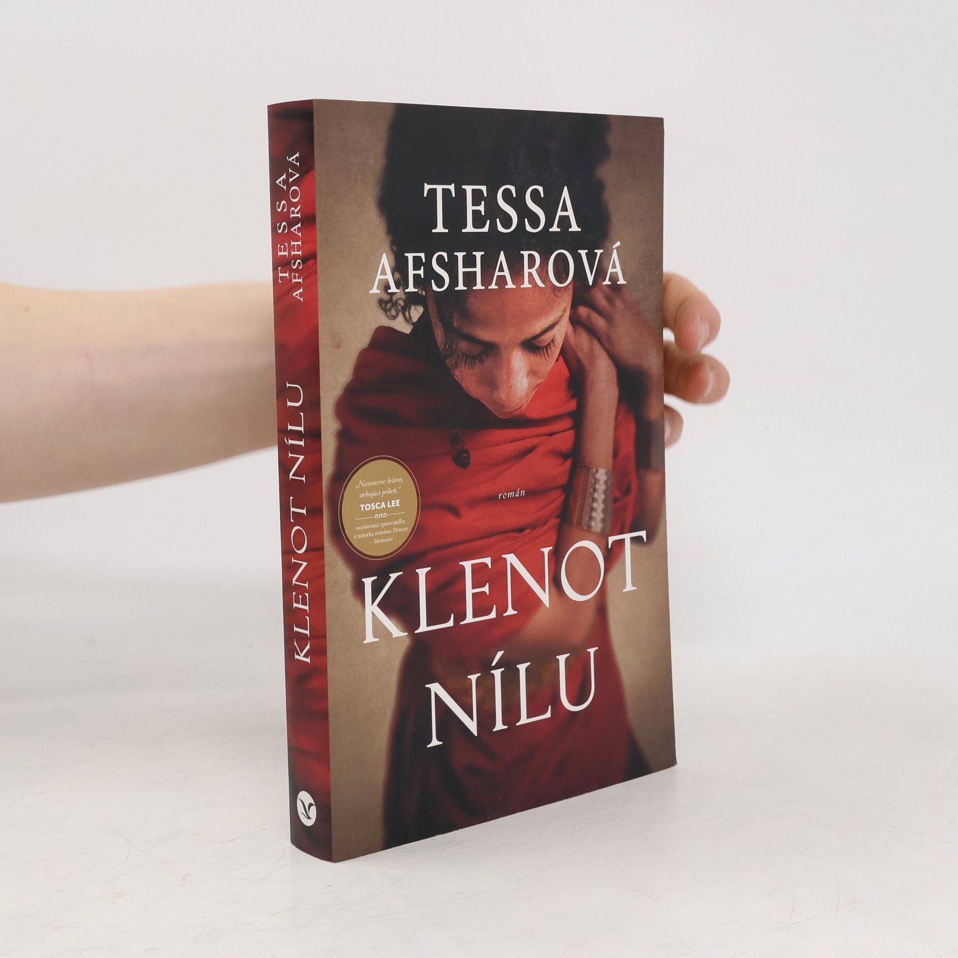 Tessa Afshar Klenot Nílu