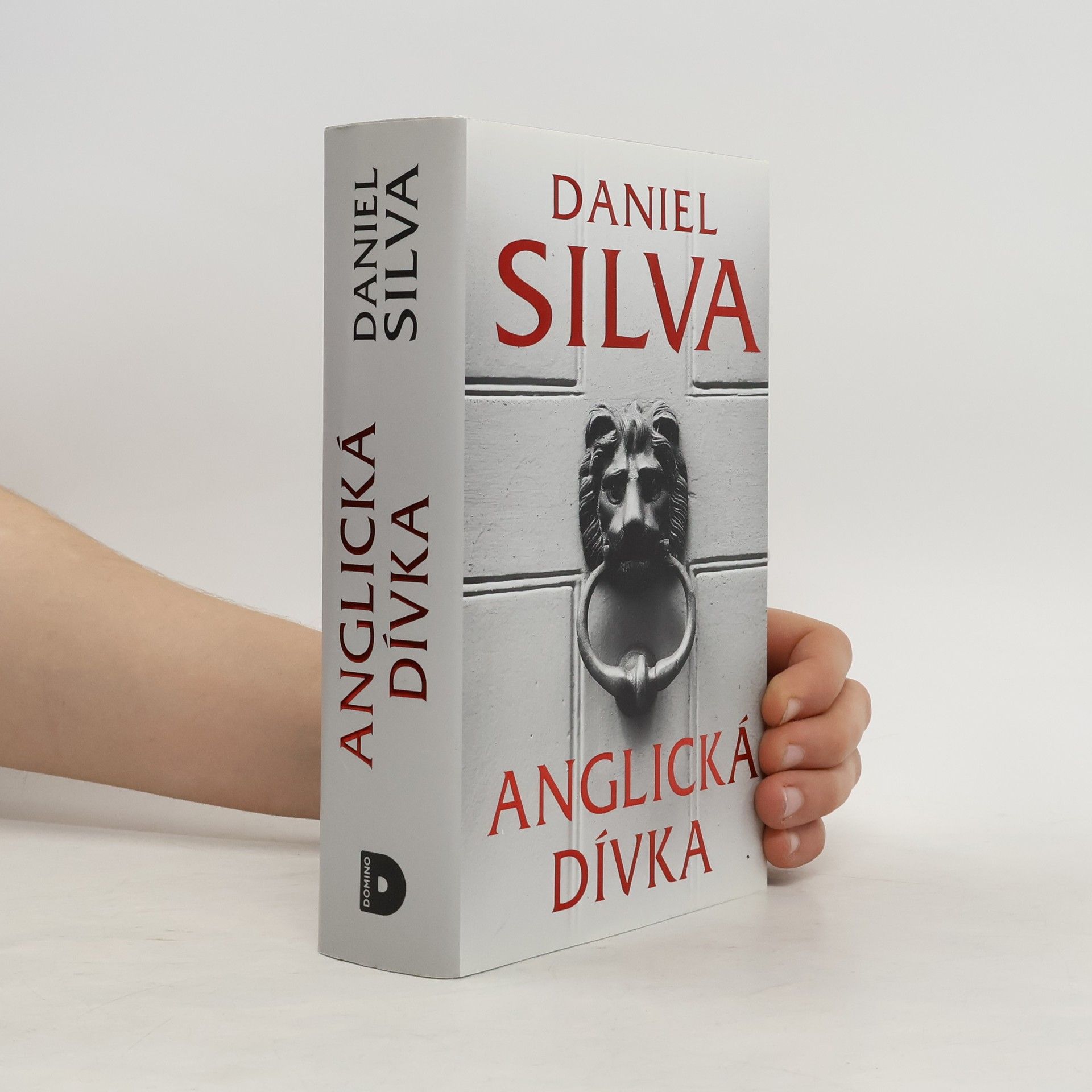 Daniel Silva Anglická dívka