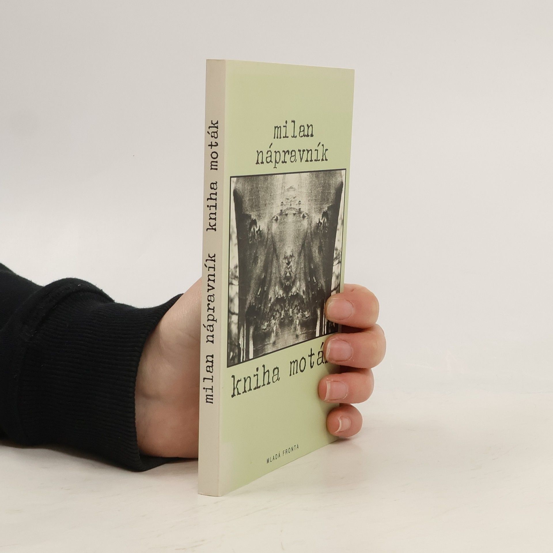 Milan Nápravník Kniha moták