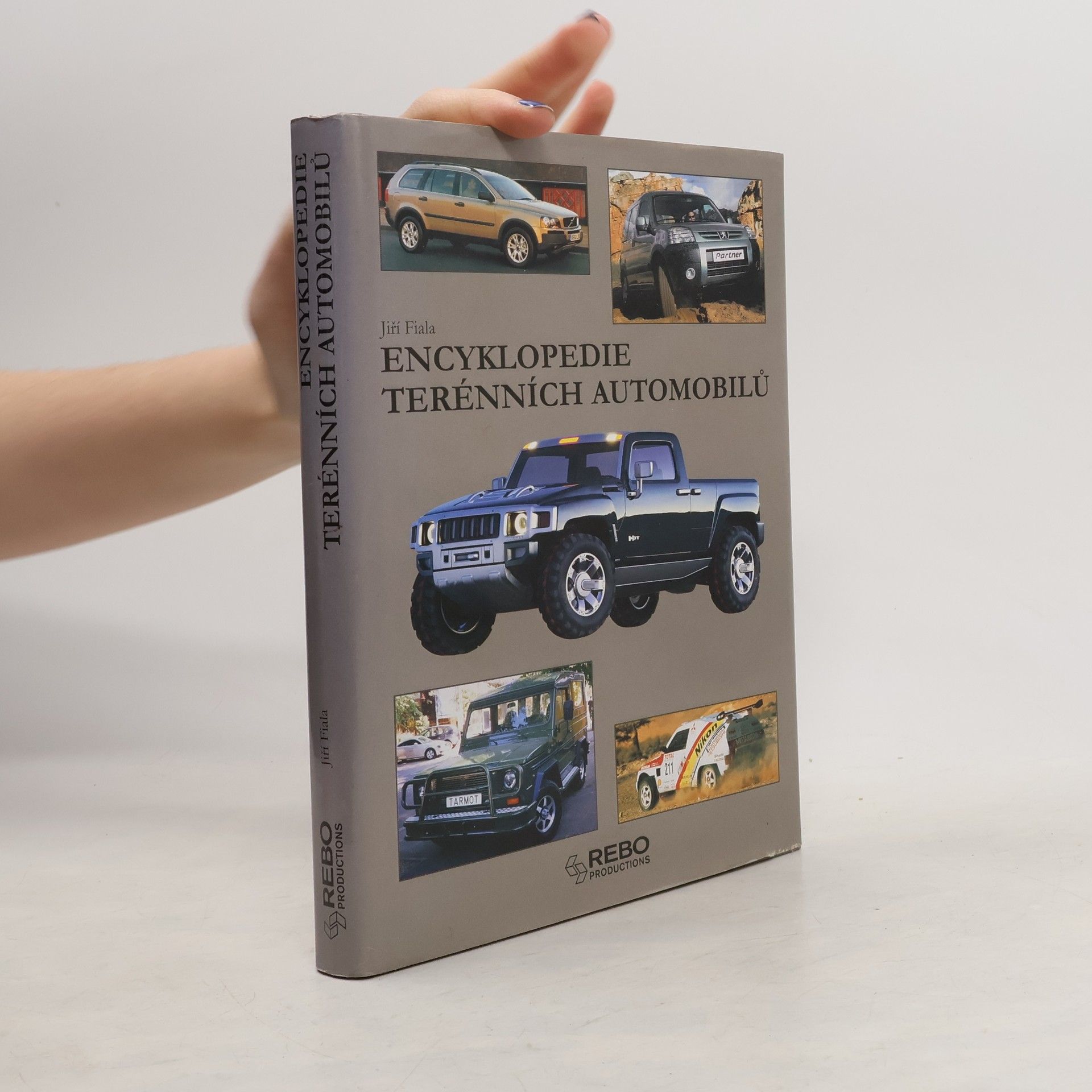 Jiří Fiala Encyklopedie terénních automobilů