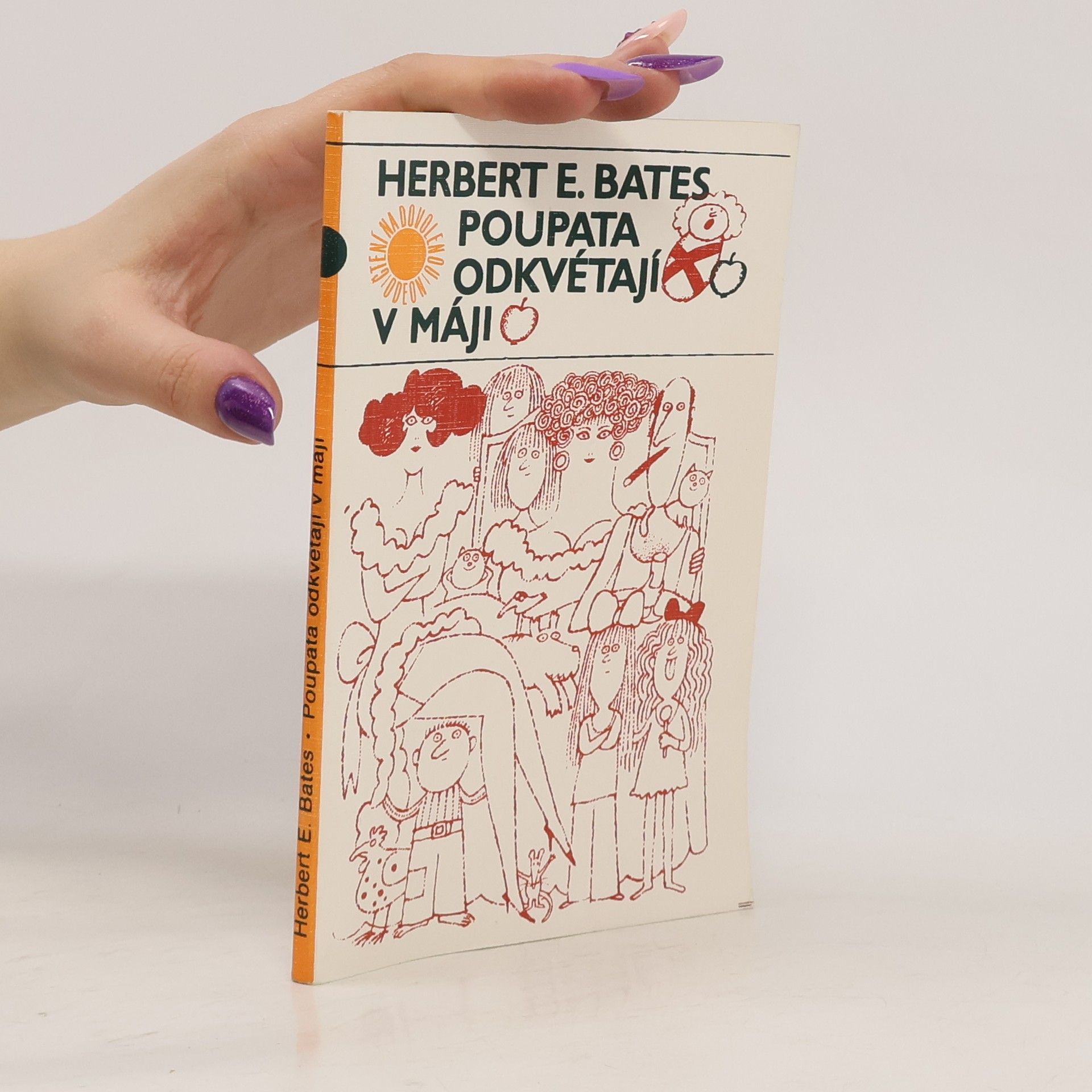 Herbert Ernest Bates Poupata odkvétají v máji