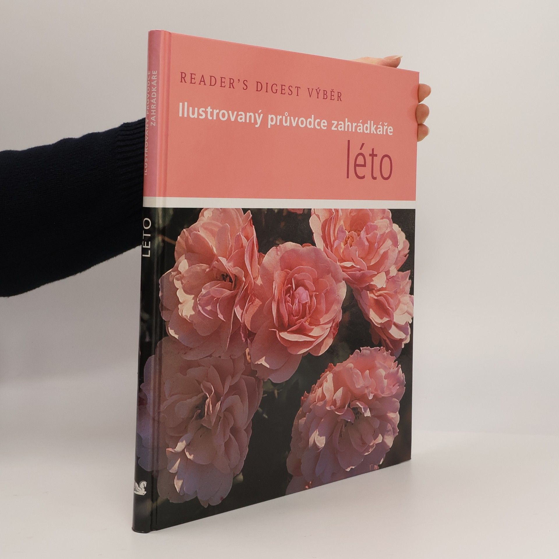 Steve Bradley Léto. Ilustrovaný průvodce zahrádkáře