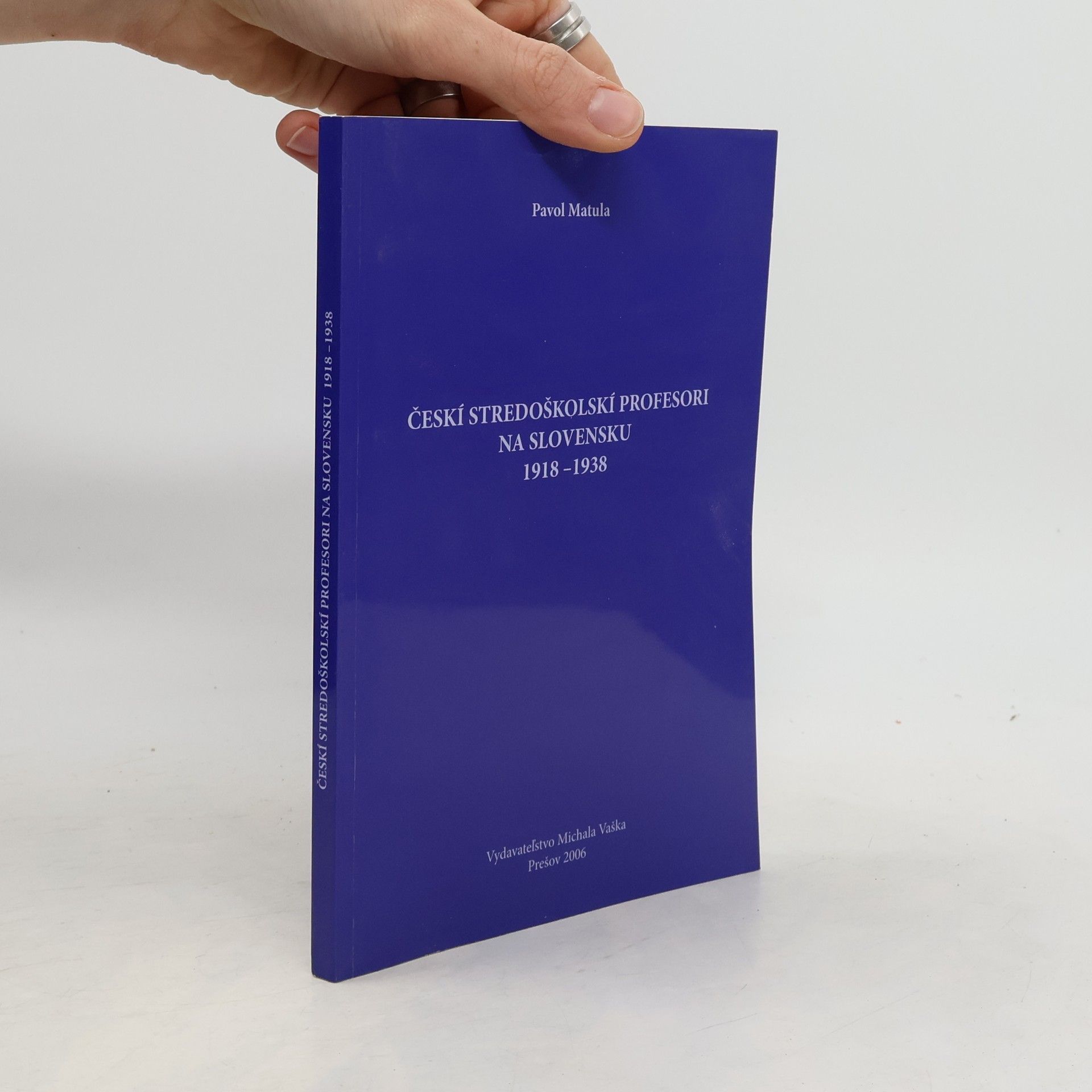 Českí stredoškolskí profesori na Slovensku