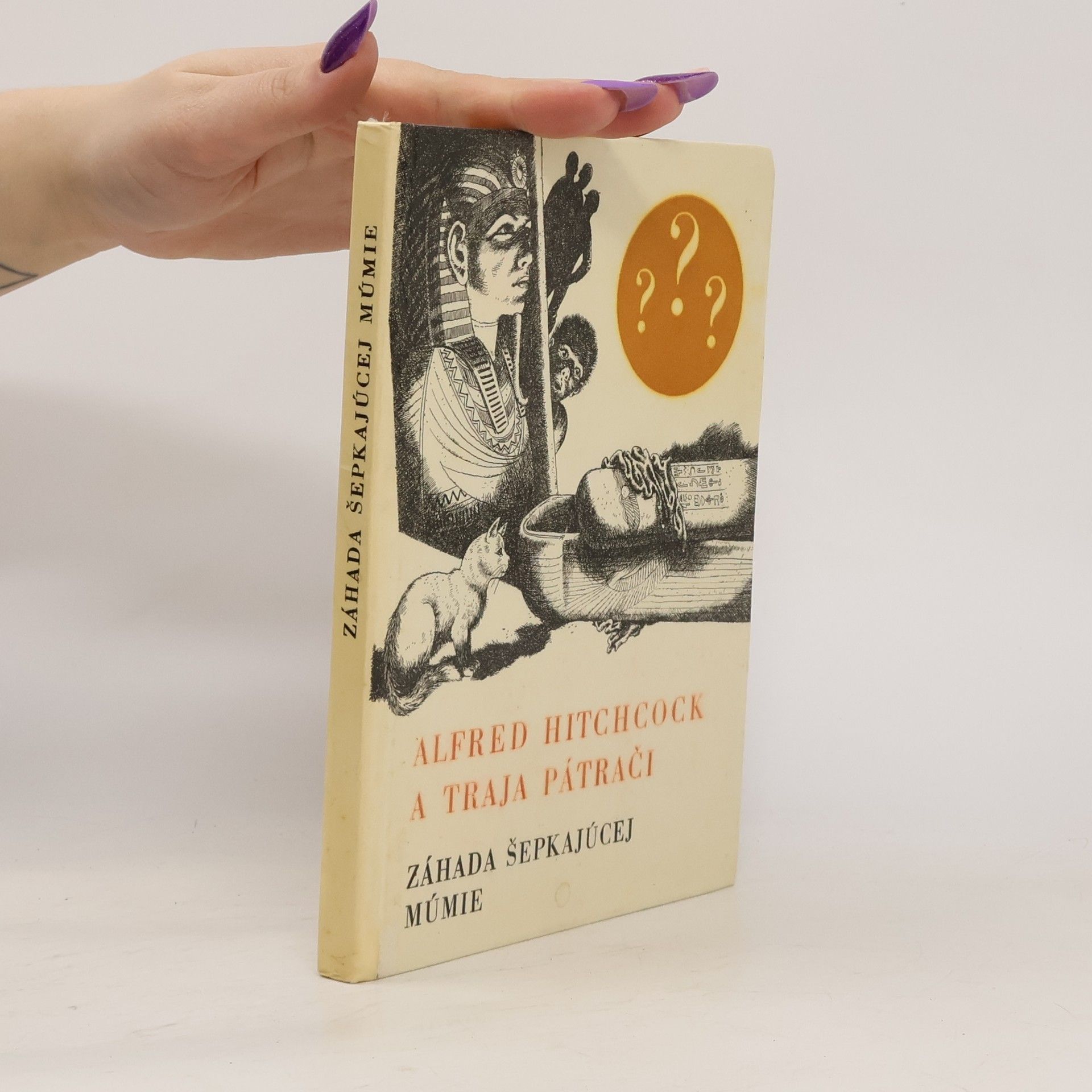 Alfred Hitchcock a traja pátrači : Záhada šepkajúcej múmie