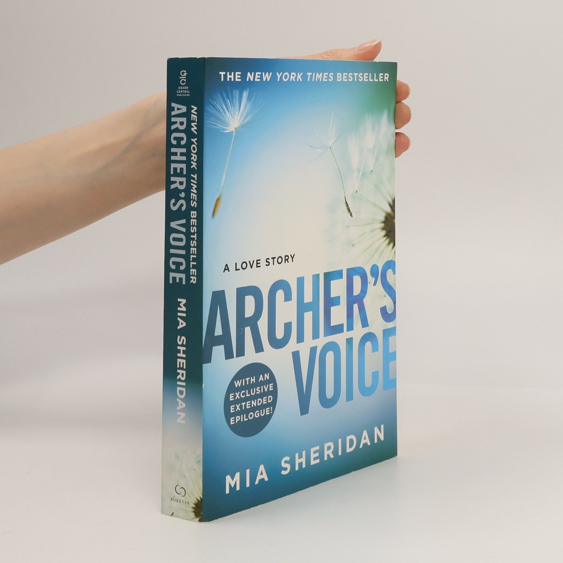 Mia Sheridan Archer's Voice