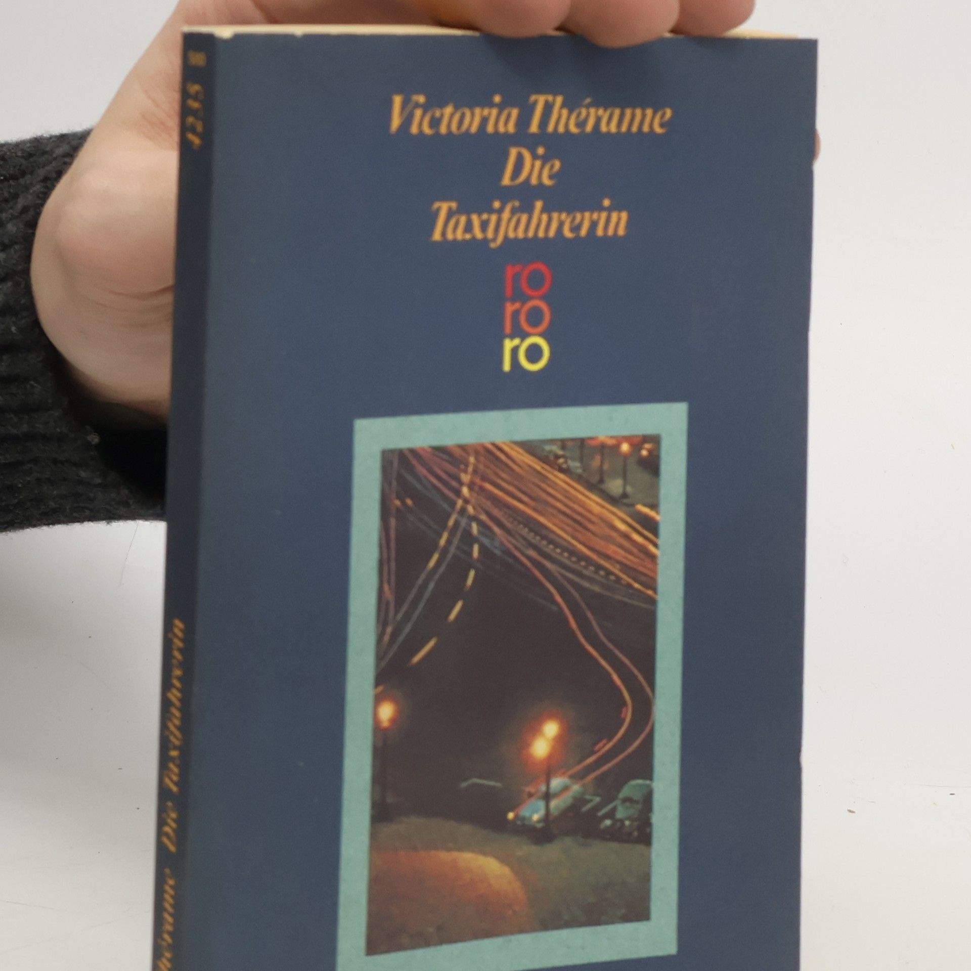 Victoria Thérame Die Taxifahrerin