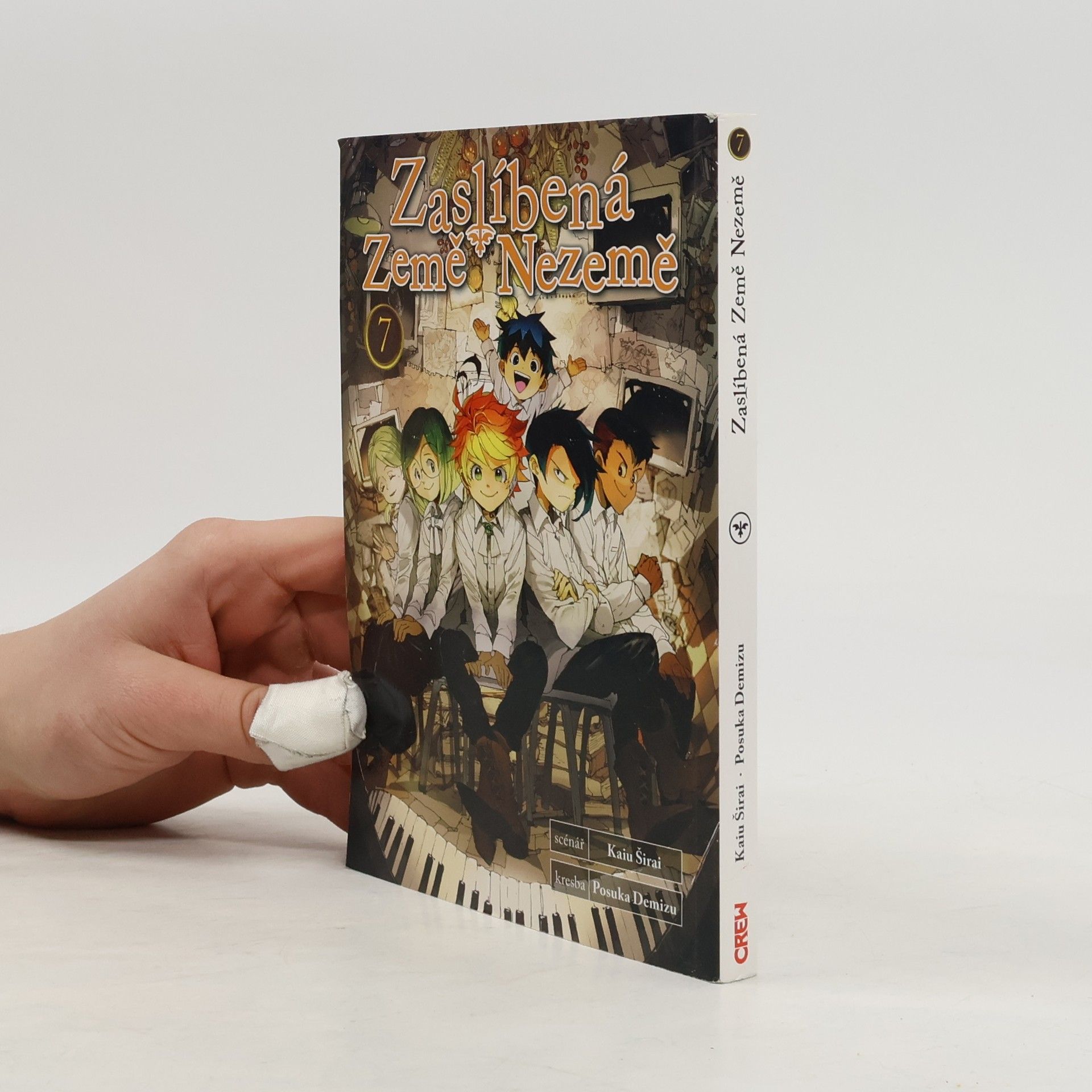 Kaiu Shirai Zaslíbená Země Nezemě. 7