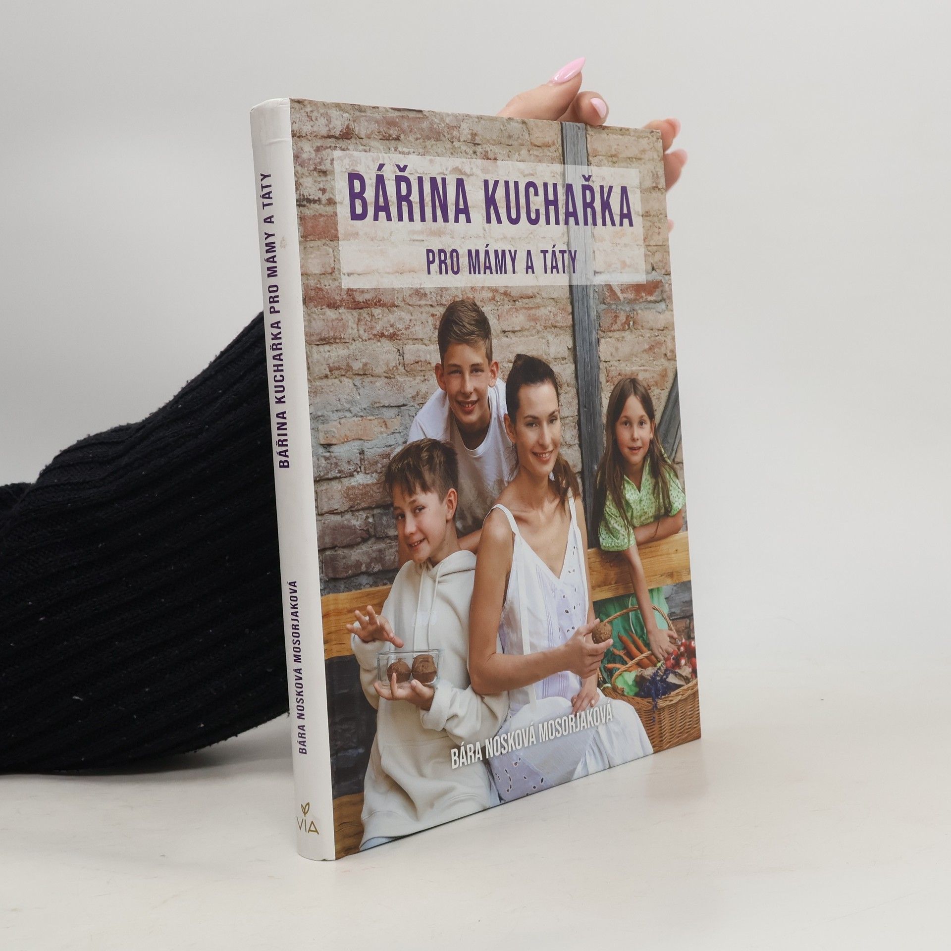 Bářina kuchařka pro mámy a táty