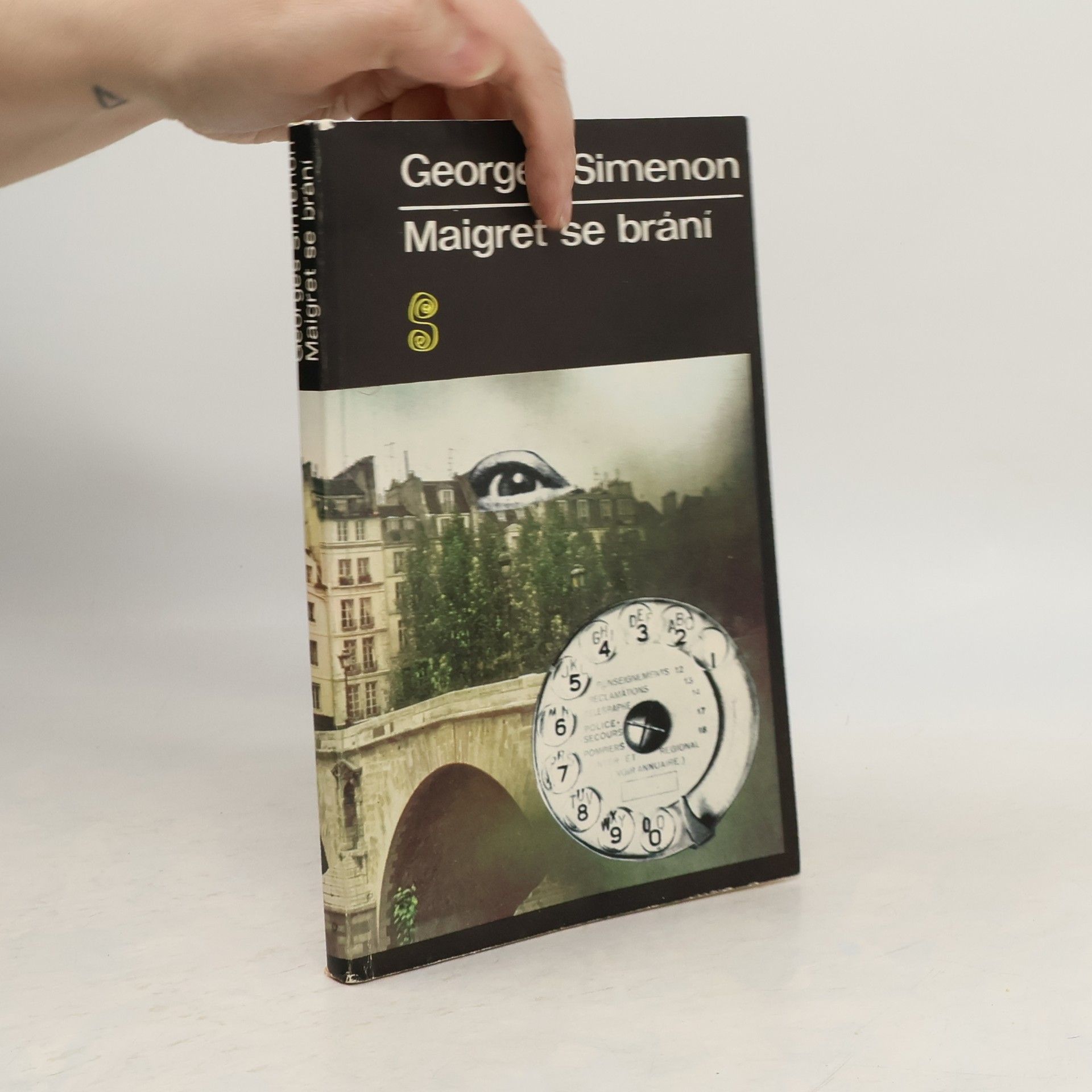 Georges Simenon Maigret se brání