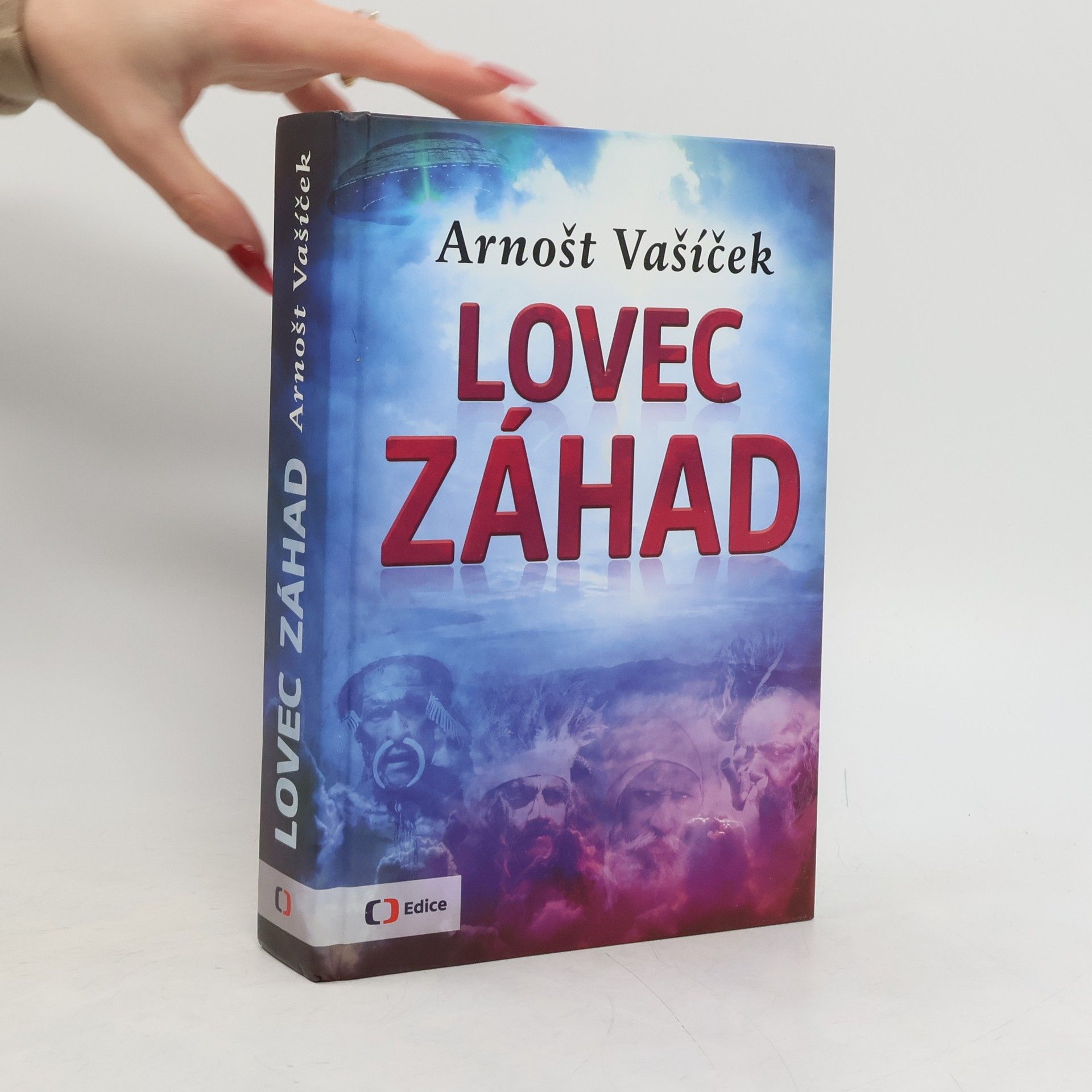 Lovec záhad