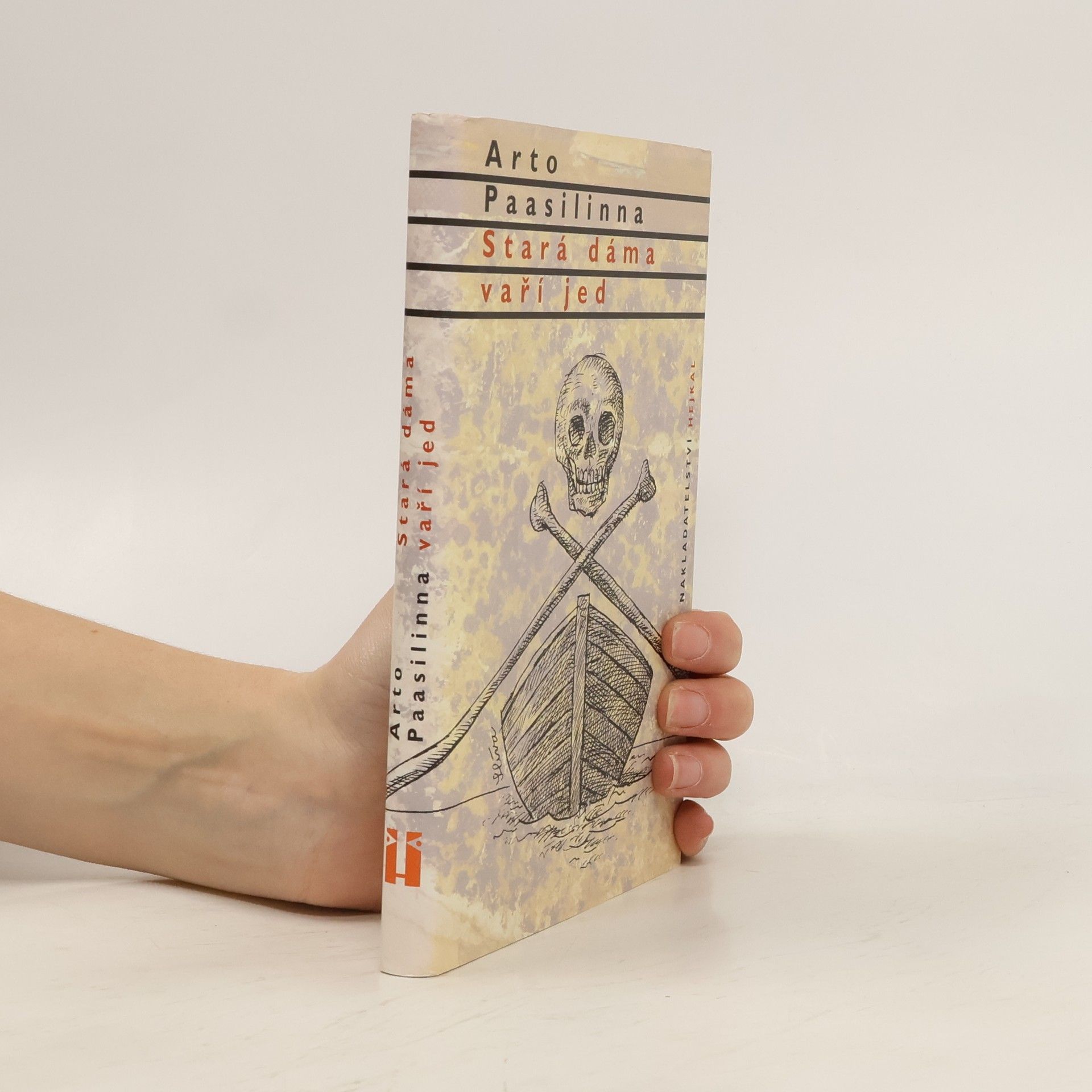 Arto Paasilinna Stará dáma vaří jed