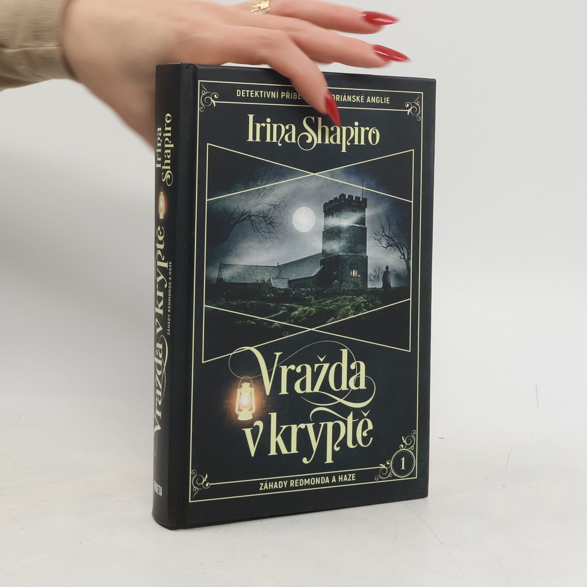 Vražda v kryptě : záhady Redmonda a Haze