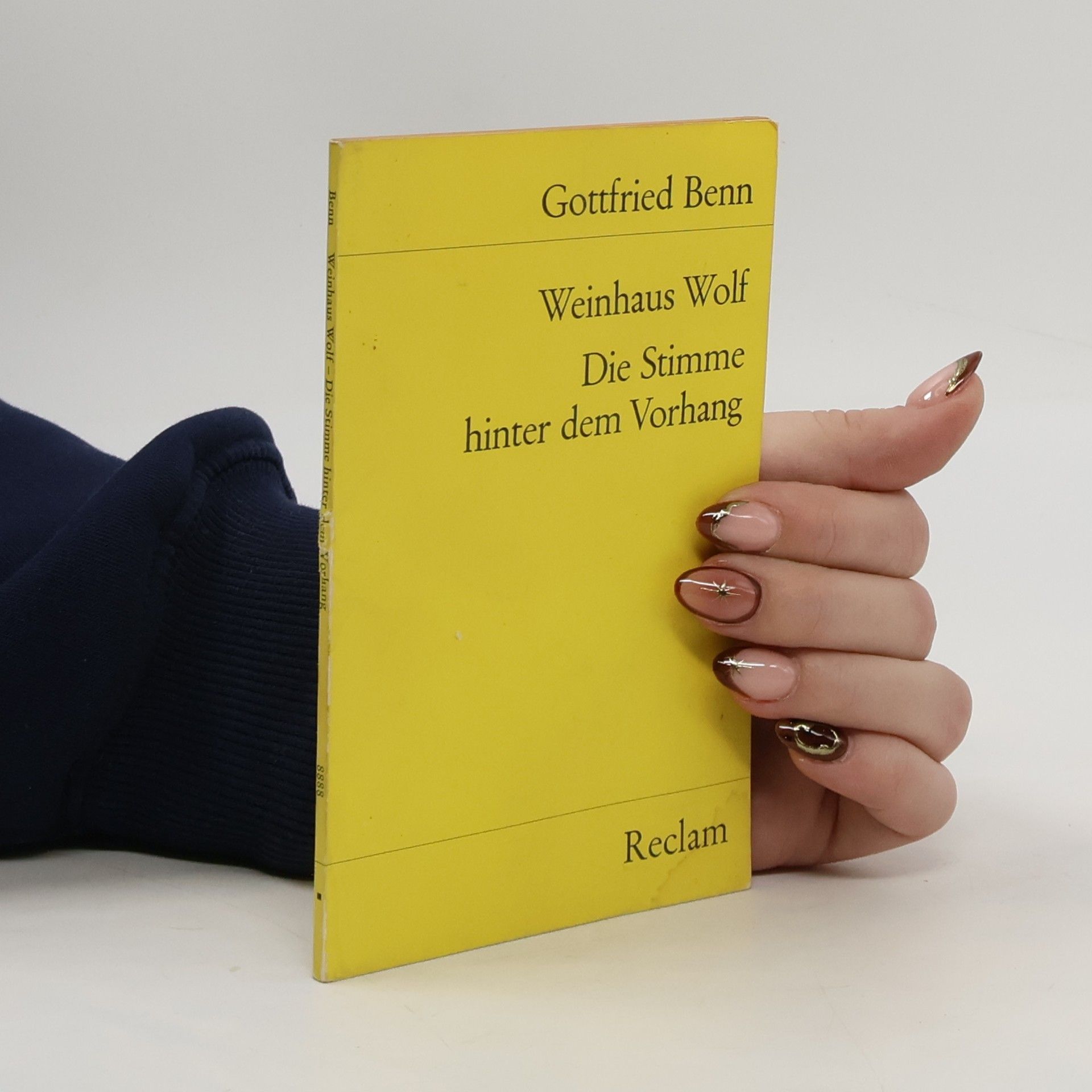 Gottfried Benn Weinhaus Wolf / Die Stimme hinter dem Vorhang