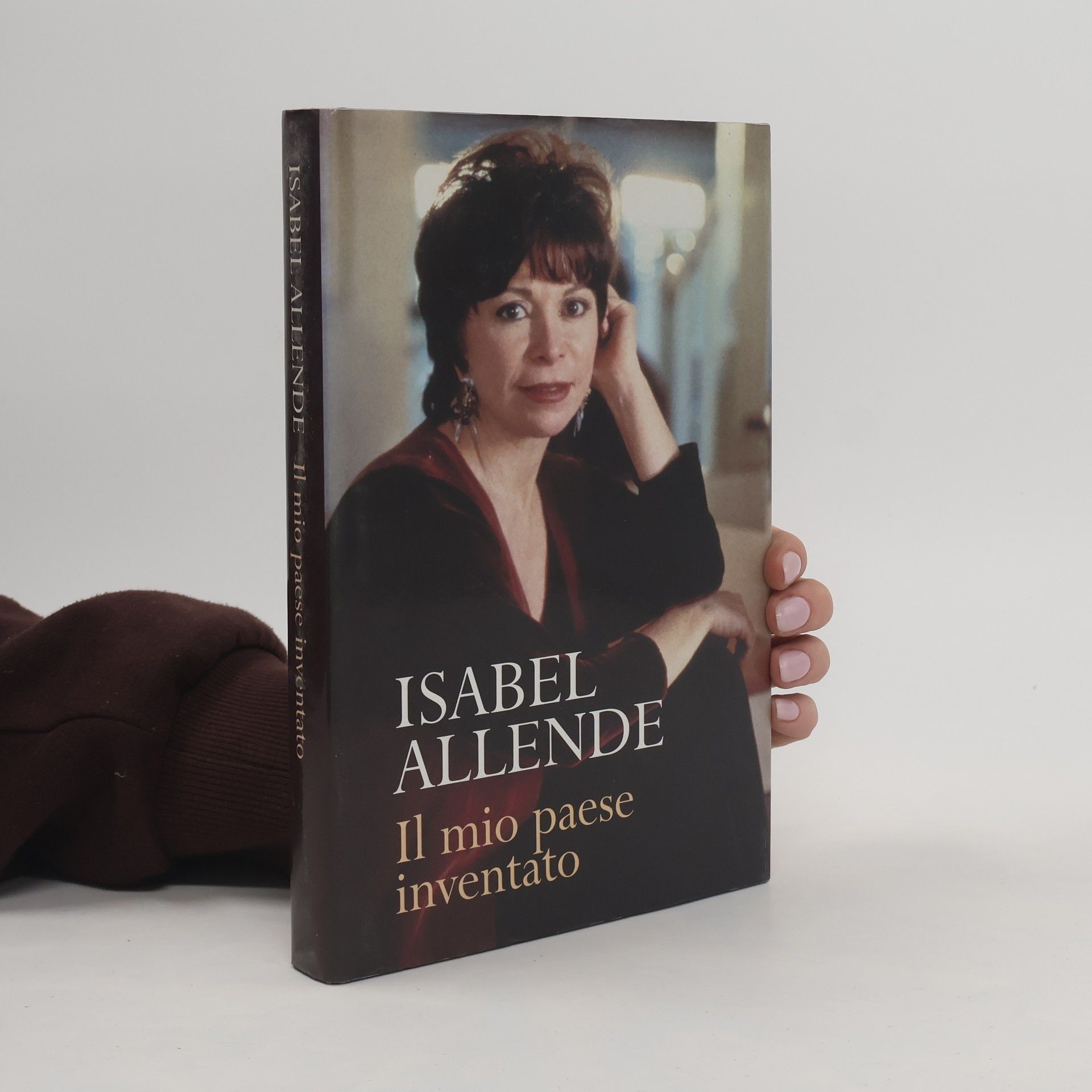 Isabel Allende Il mio paese inventato