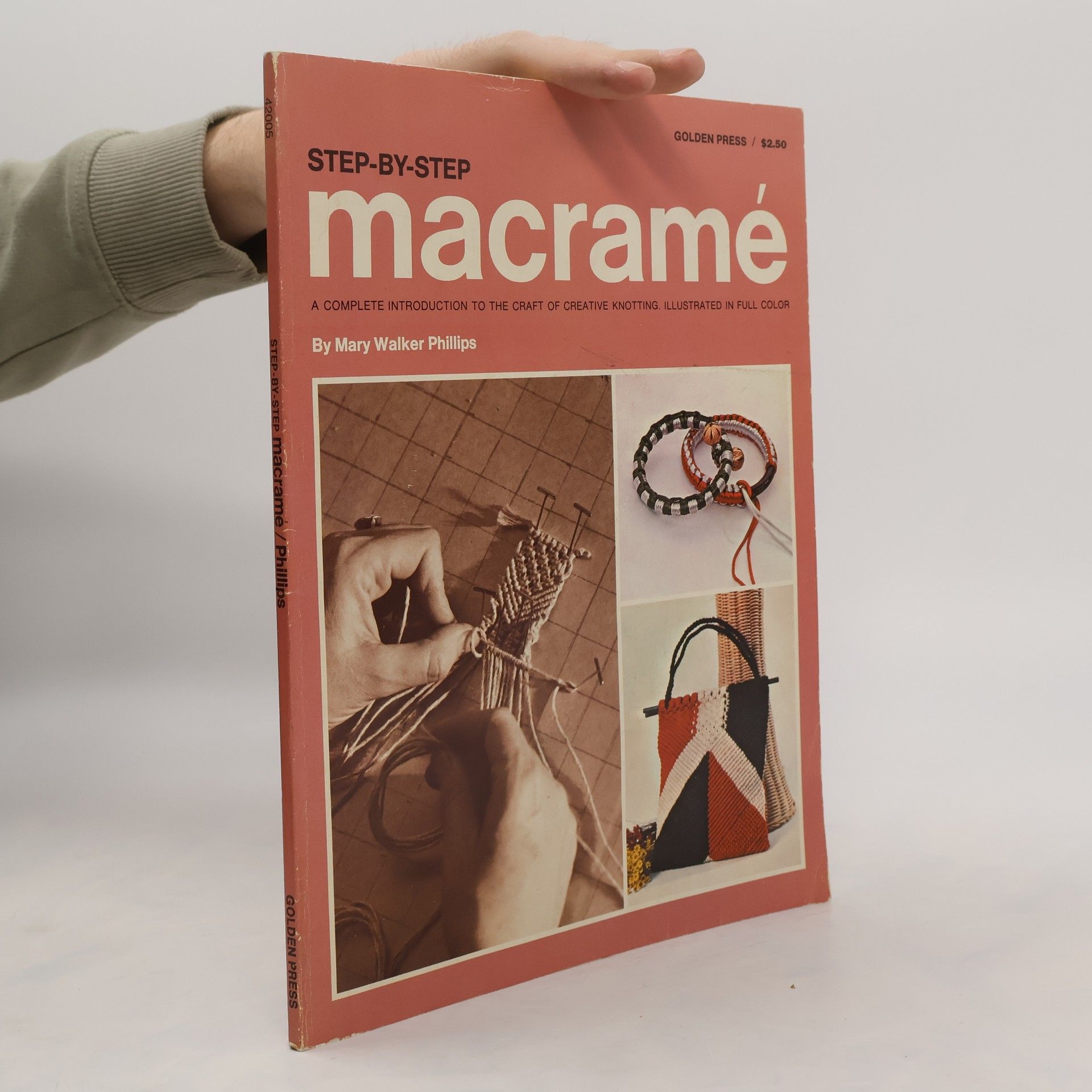 Mary Walker Phillips Step-by-Step Macramé