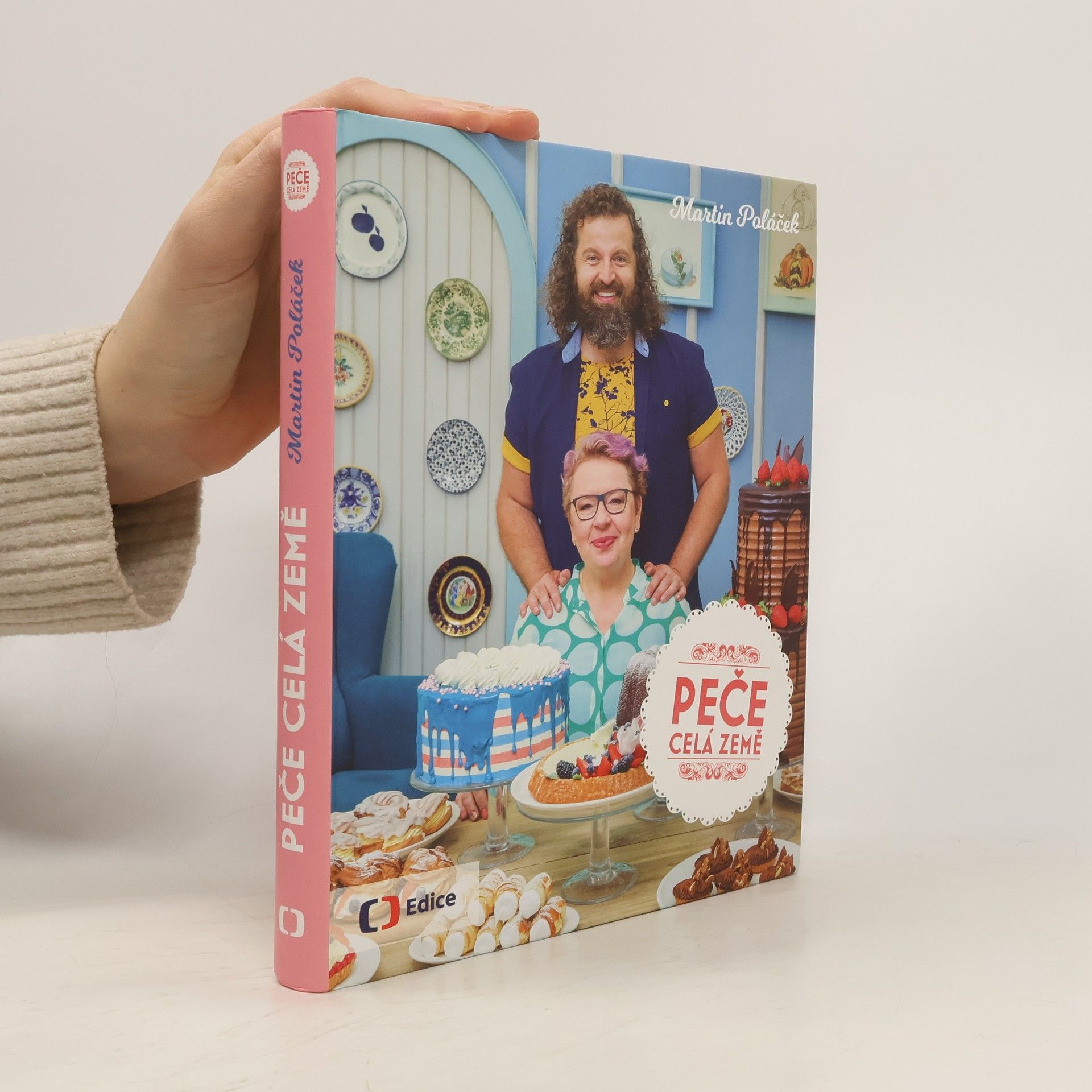 Martin Poláček Peče celá země