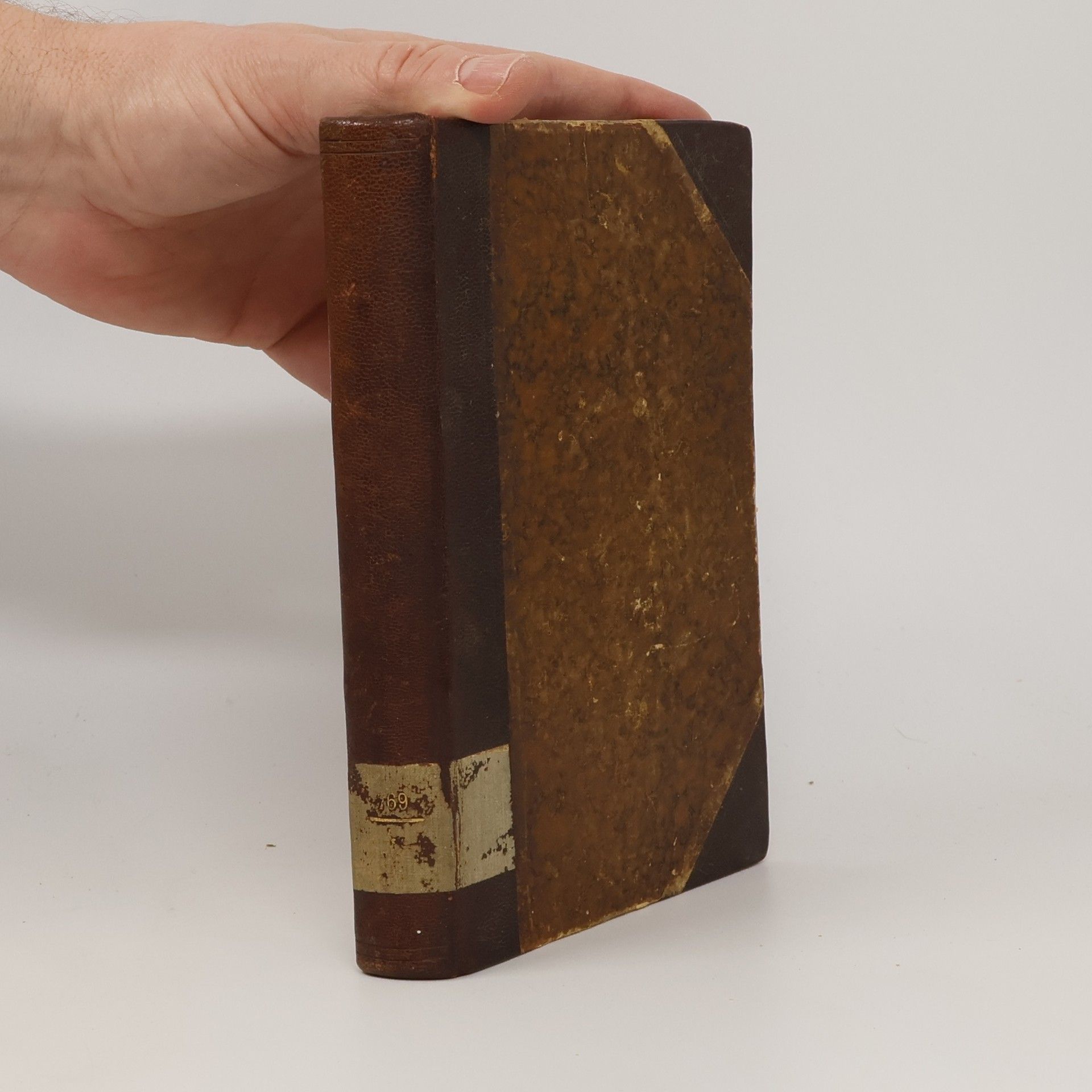 Heinrich Vollrat Schumacher Nitokris, kněžka Istařina: Román z posledních dnů města Ninive