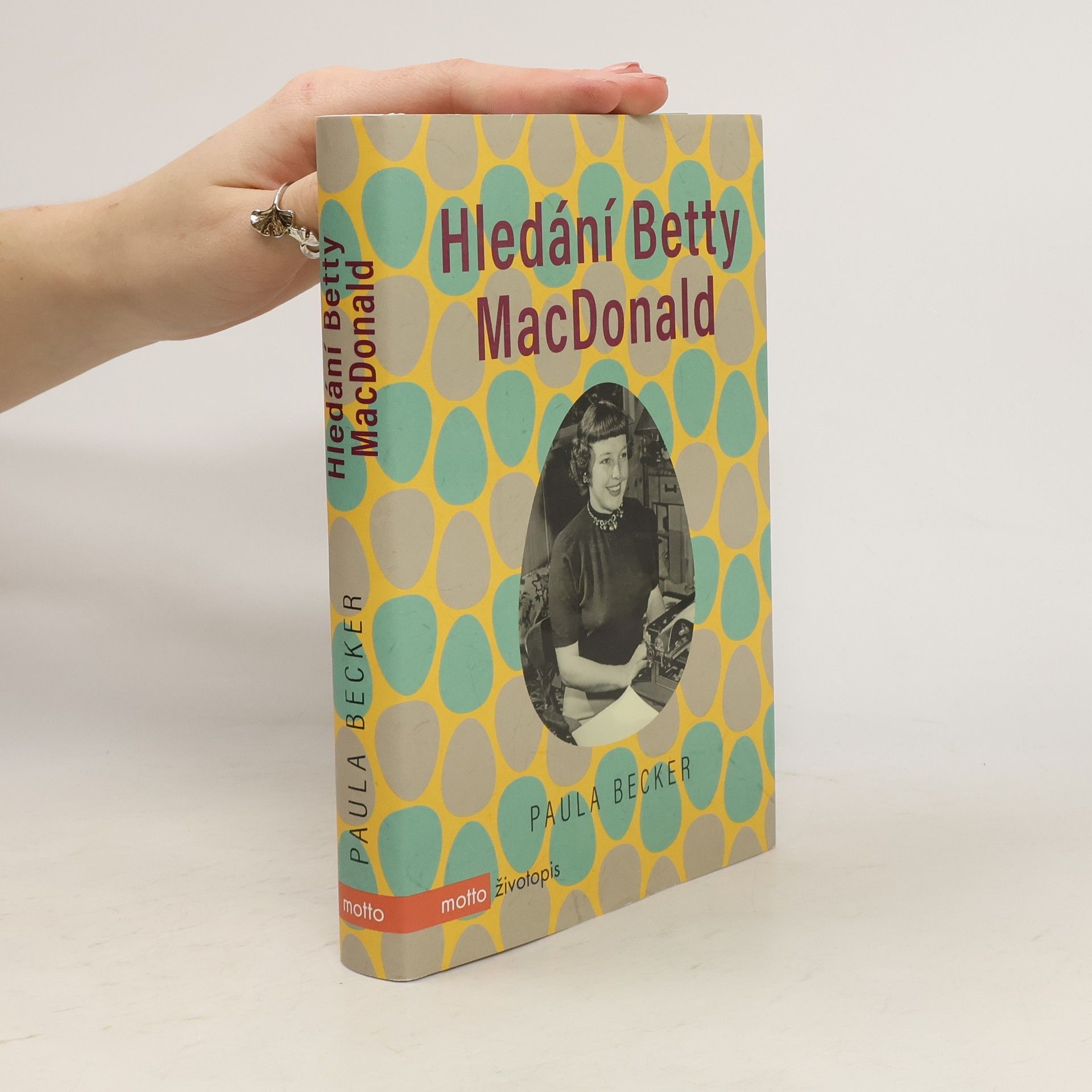 Hledání Betty MacDonald