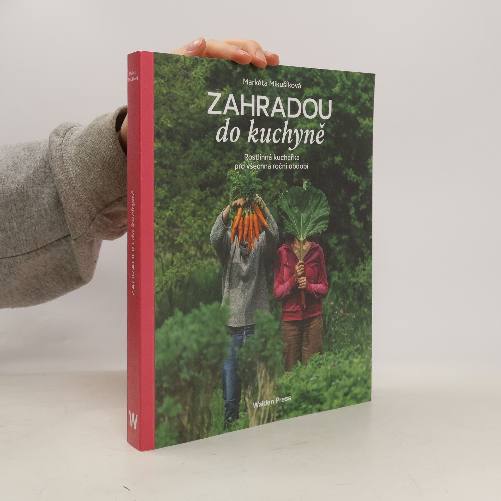 Zahradou do kuchyně