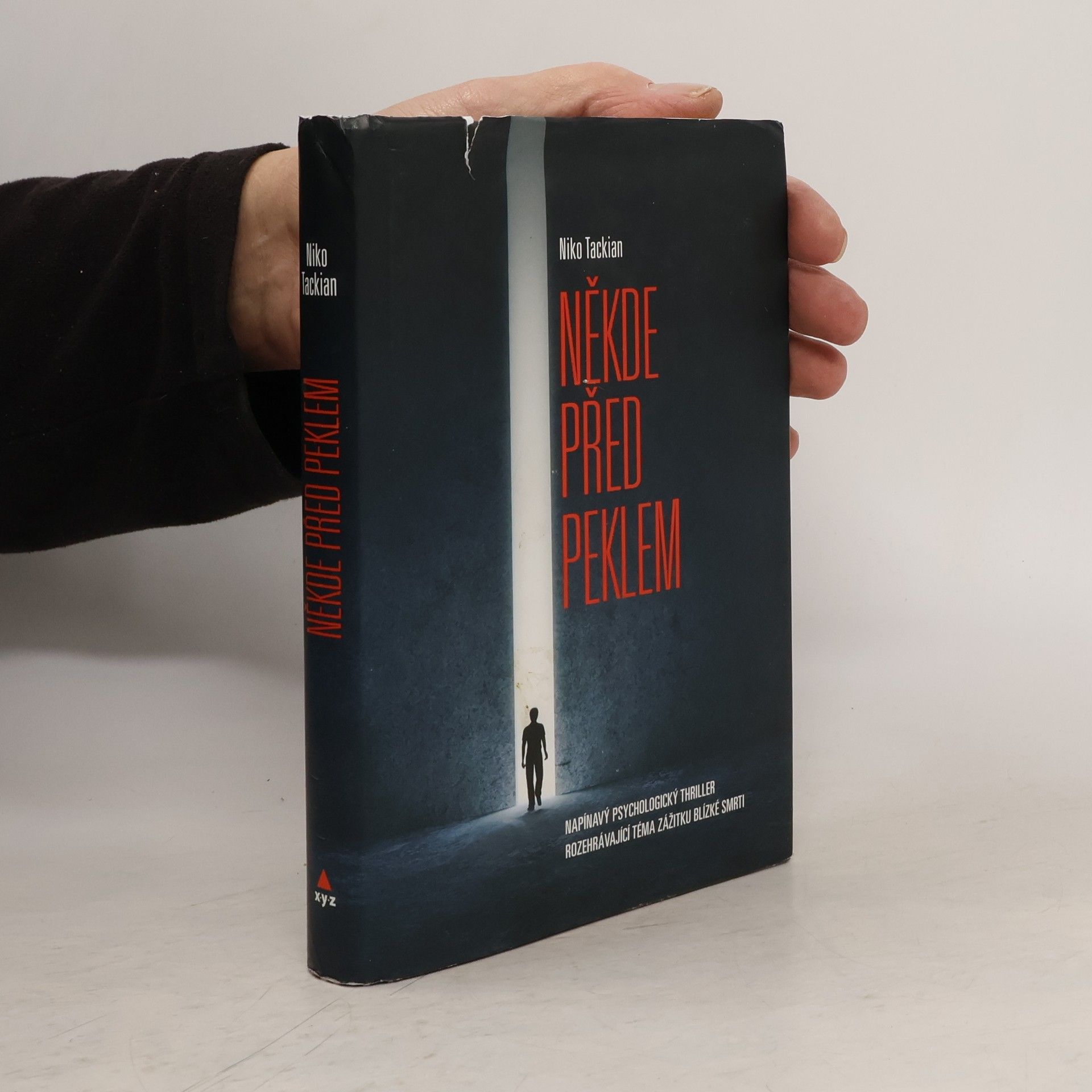 Nicolas Tackian Někde před peklem